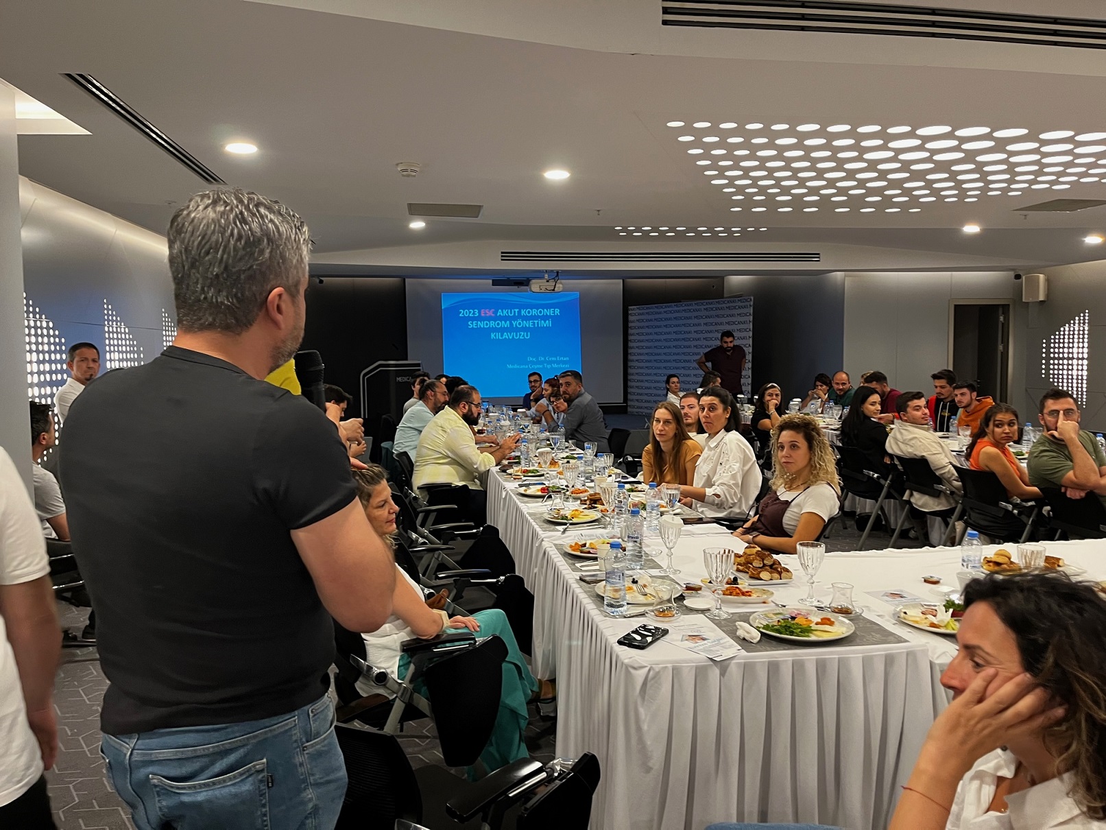 İzmir Acil Tıpçıları Medicana’da Buluştu