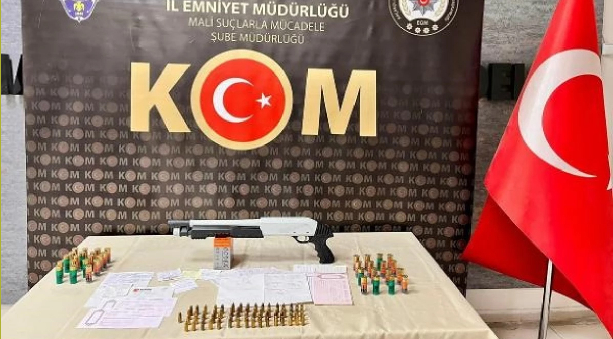 Karşıyaka’da zorla senet imzalatan çeteye operasyon: 4 gözaltı