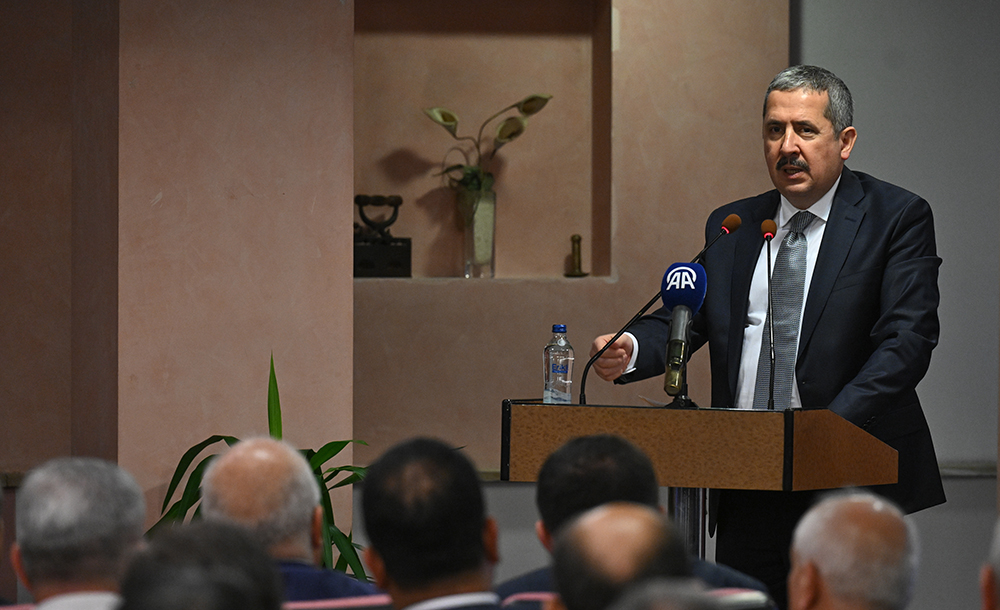 Ticaret Bakan Yardımcısı Gürcan, İzmir’de esnafla buluştu