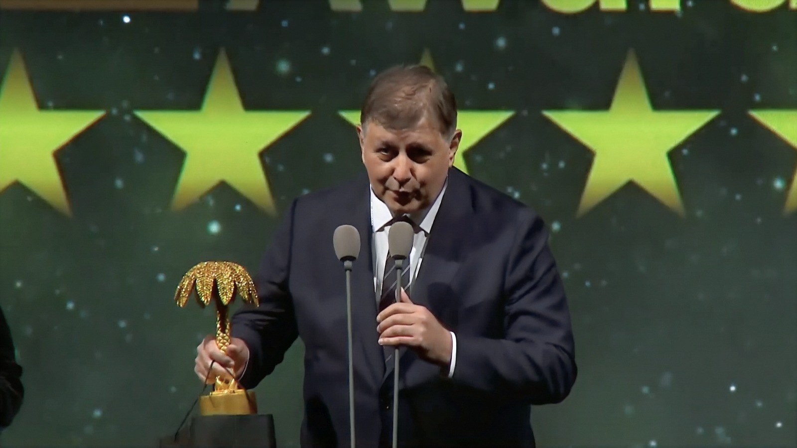 Başkan Tugay’a bir ödül daha!