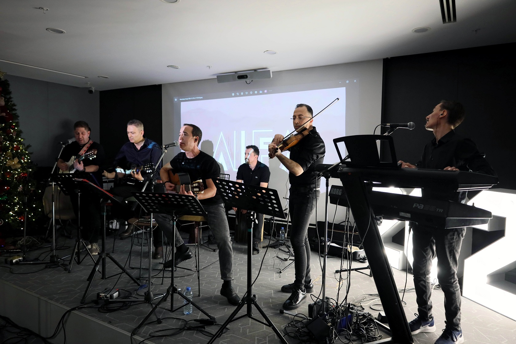 Doktorlardan konser Cerrahtan keman resitali