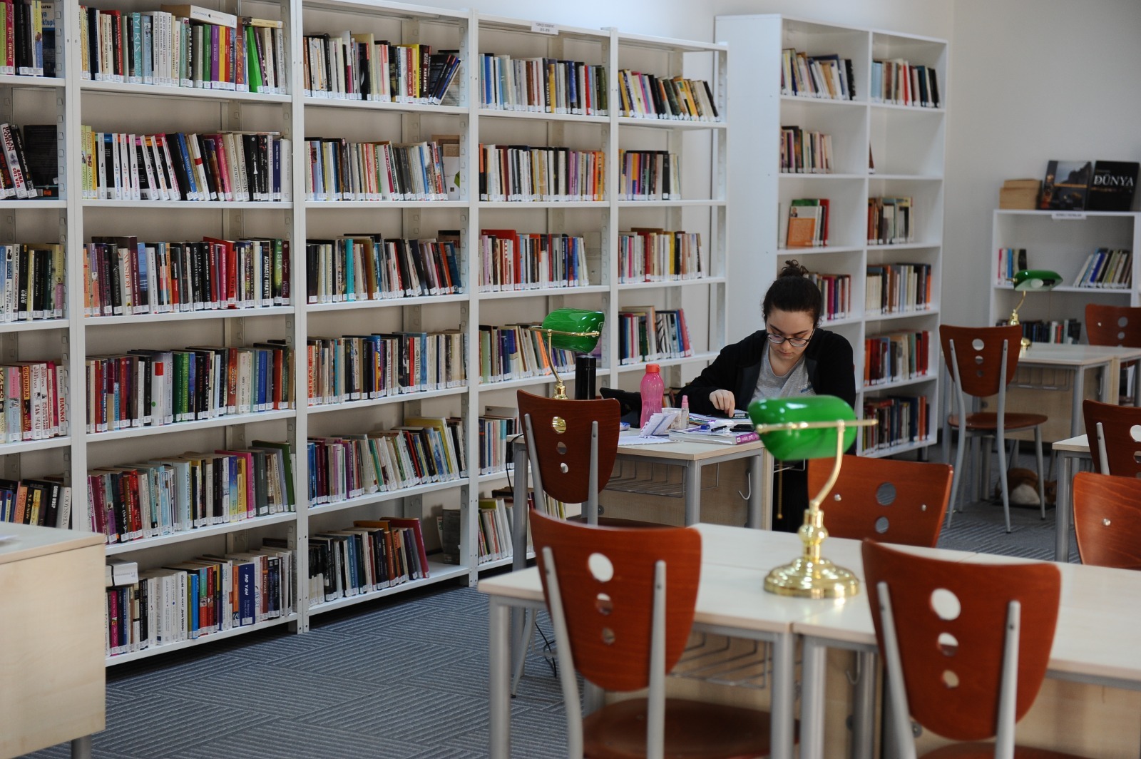 13 kütüphanede 35 bin eser Karşıyakalılarla buluşuyor