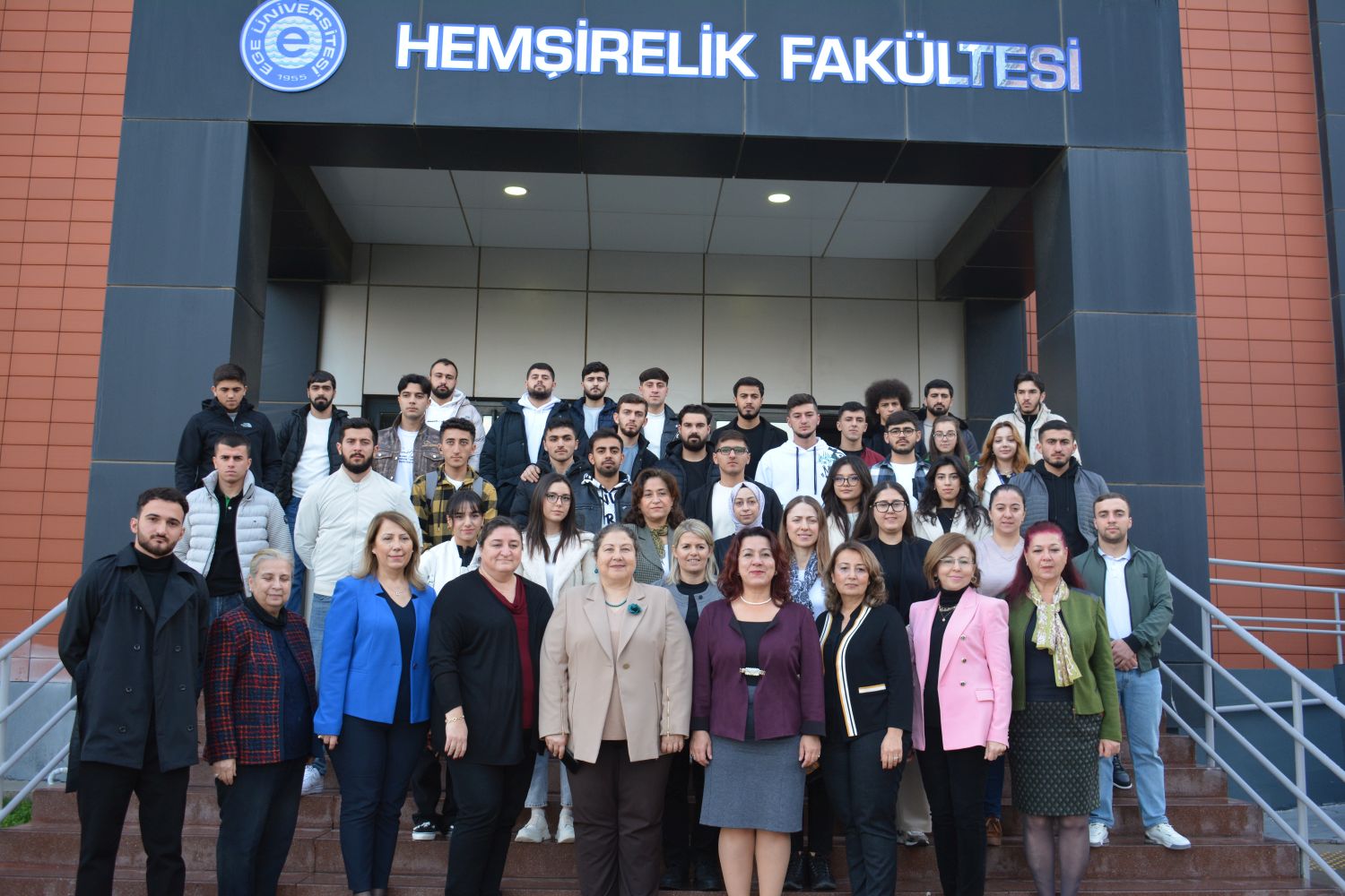 EÜ’den Azerbaycanlı öğrencilere sertifikalı ilk yardım eğitimi