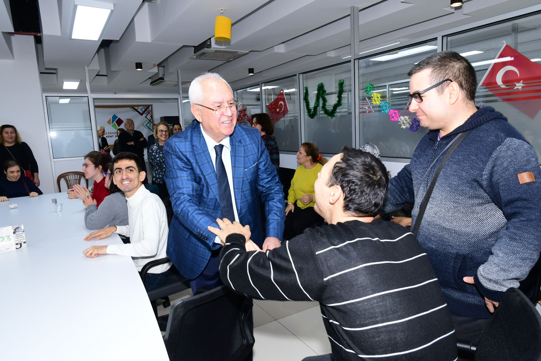 Karabağlar’da dayanışma zamanı