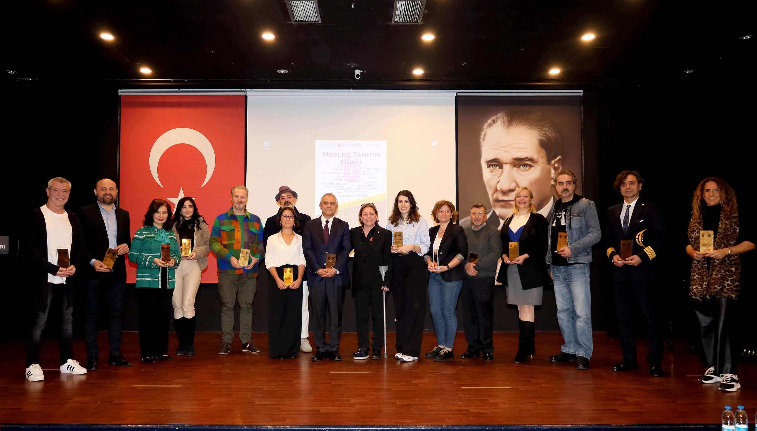 Öğrencilerin meslek seçimlerine destek