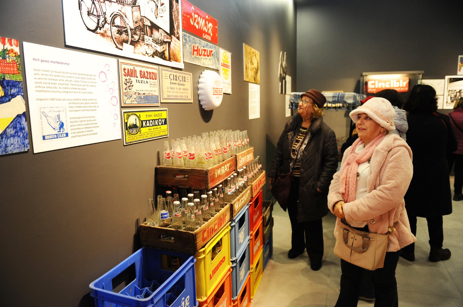 Karşıyaka Belediyesi’nin “Gazozuna var mısın?” sergisi ziyarete açıldı