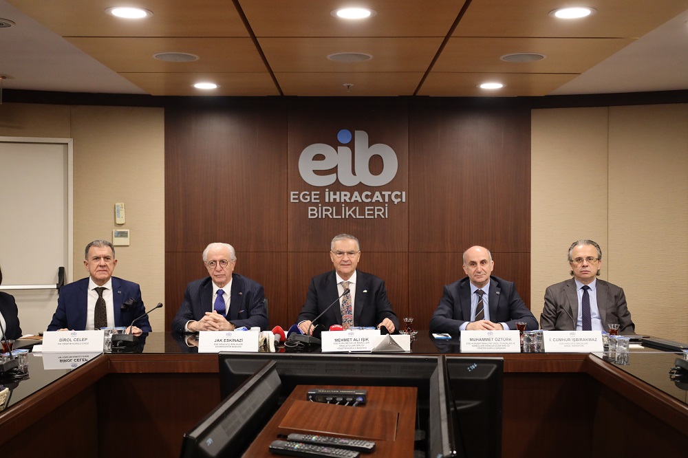 Ege Bölgesi’nden kuru meyve ihracatı 1 milyar dolara koşuyor