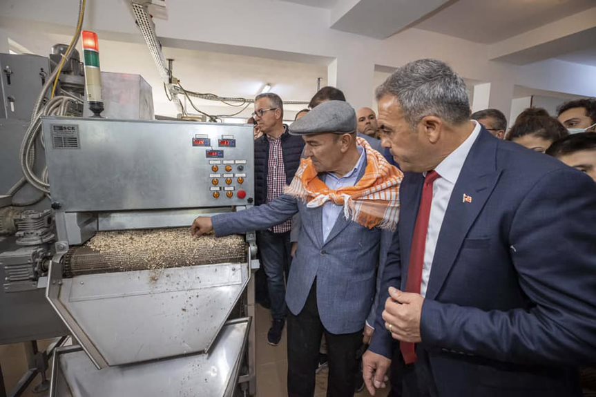 Beydağ’dan üreti̇len kestane unu çölyak hastalarına derman oluyor