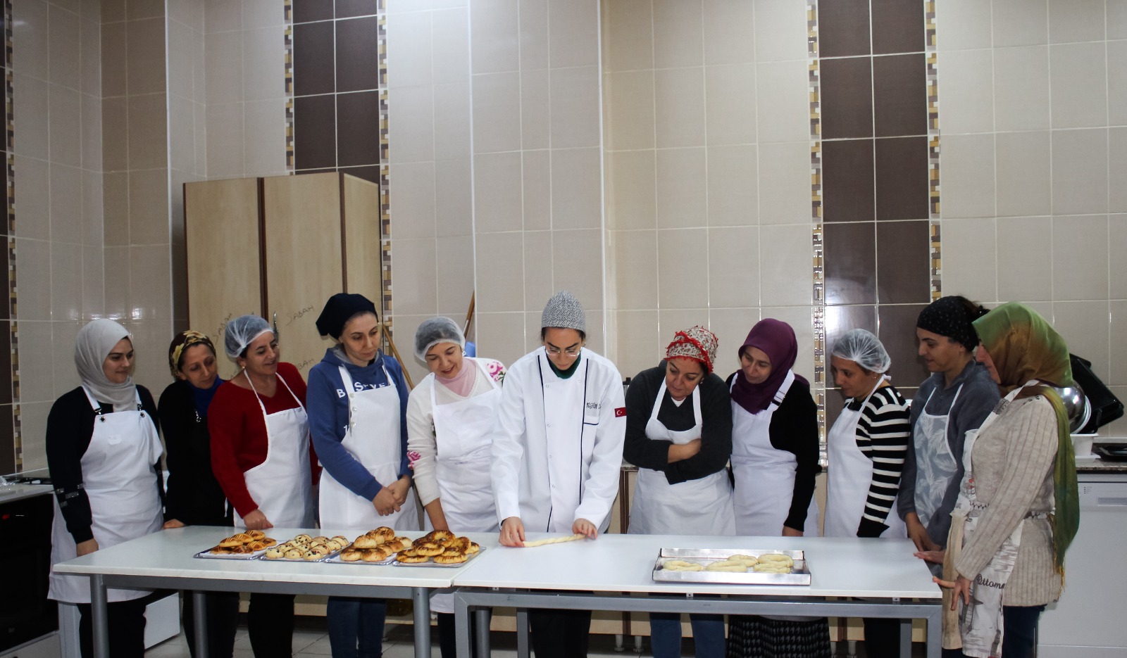 Karşıyaka Belediyesi, sertifikalı kurslarla istihdama destek sunuyor