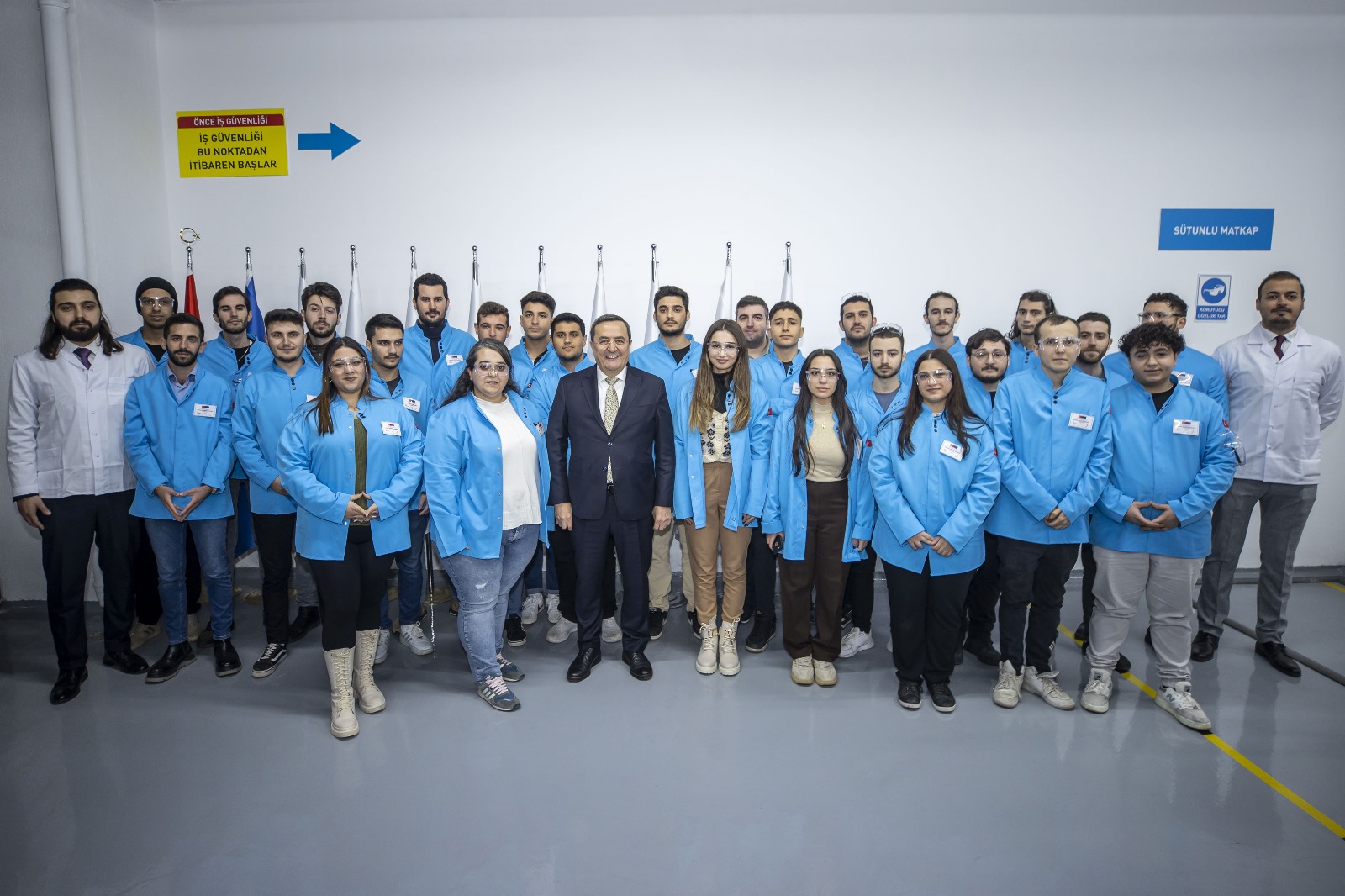 Başkan Batur: Gençlerin istihdamına yönelik projelere her zaman hazırız