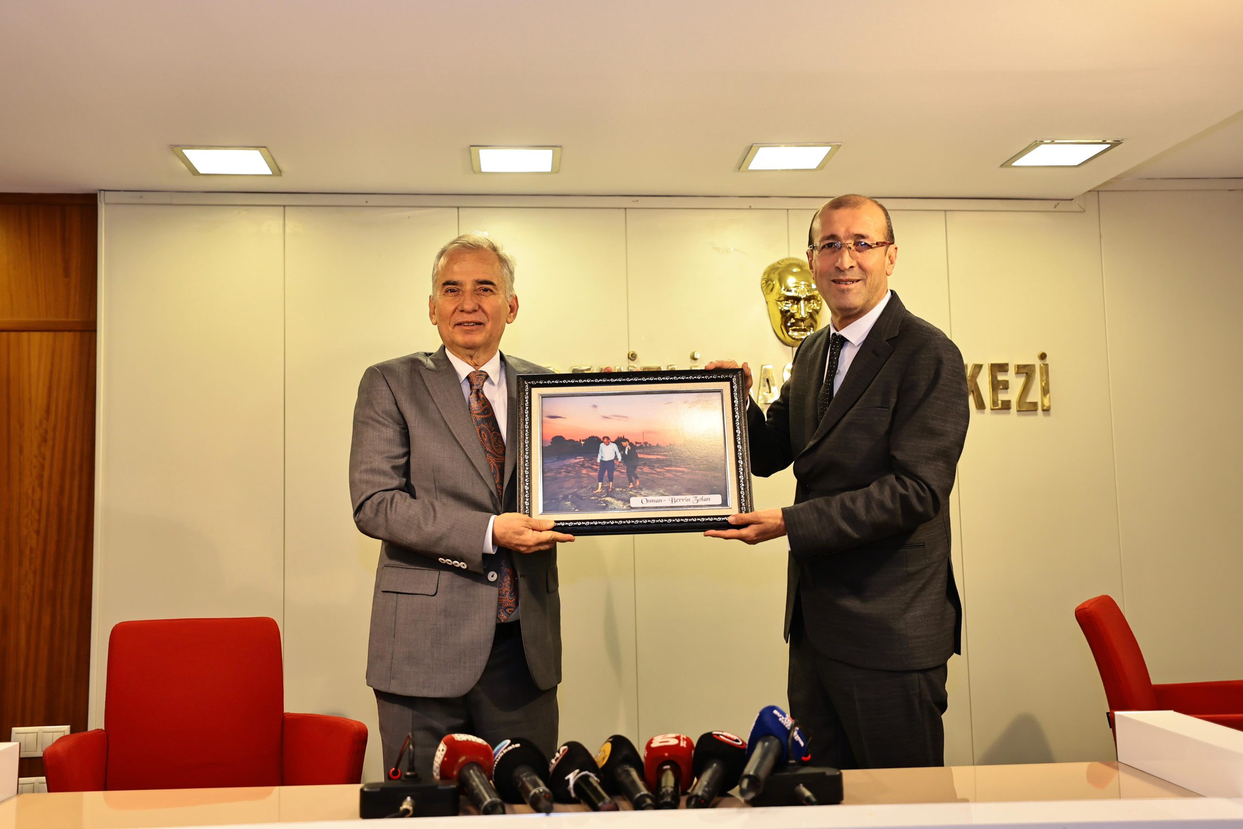 Başkan Zolan’dan Gazeteciler Cemiyeti’ne ziyaret