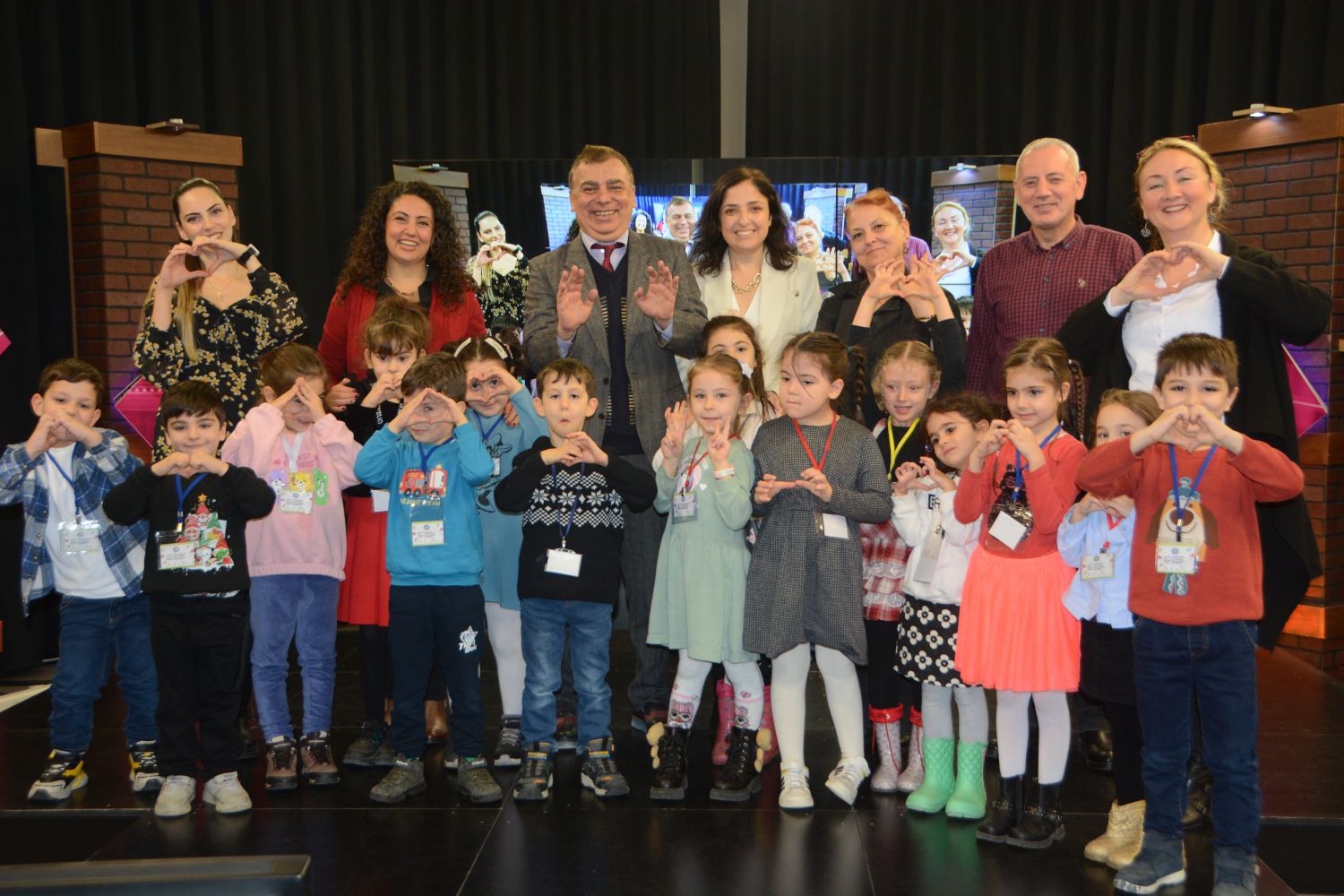 Anaokulu öğrencilerinden EGEMM’e anlamlı ziyaret