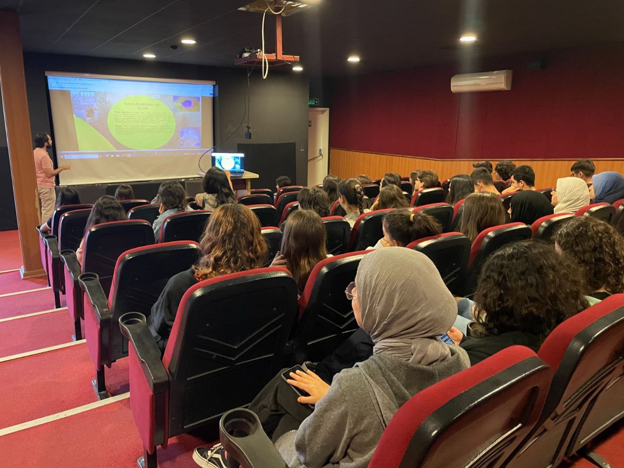 KARGEM 5 yılda 3 bin gence eğitim yuvası oldu