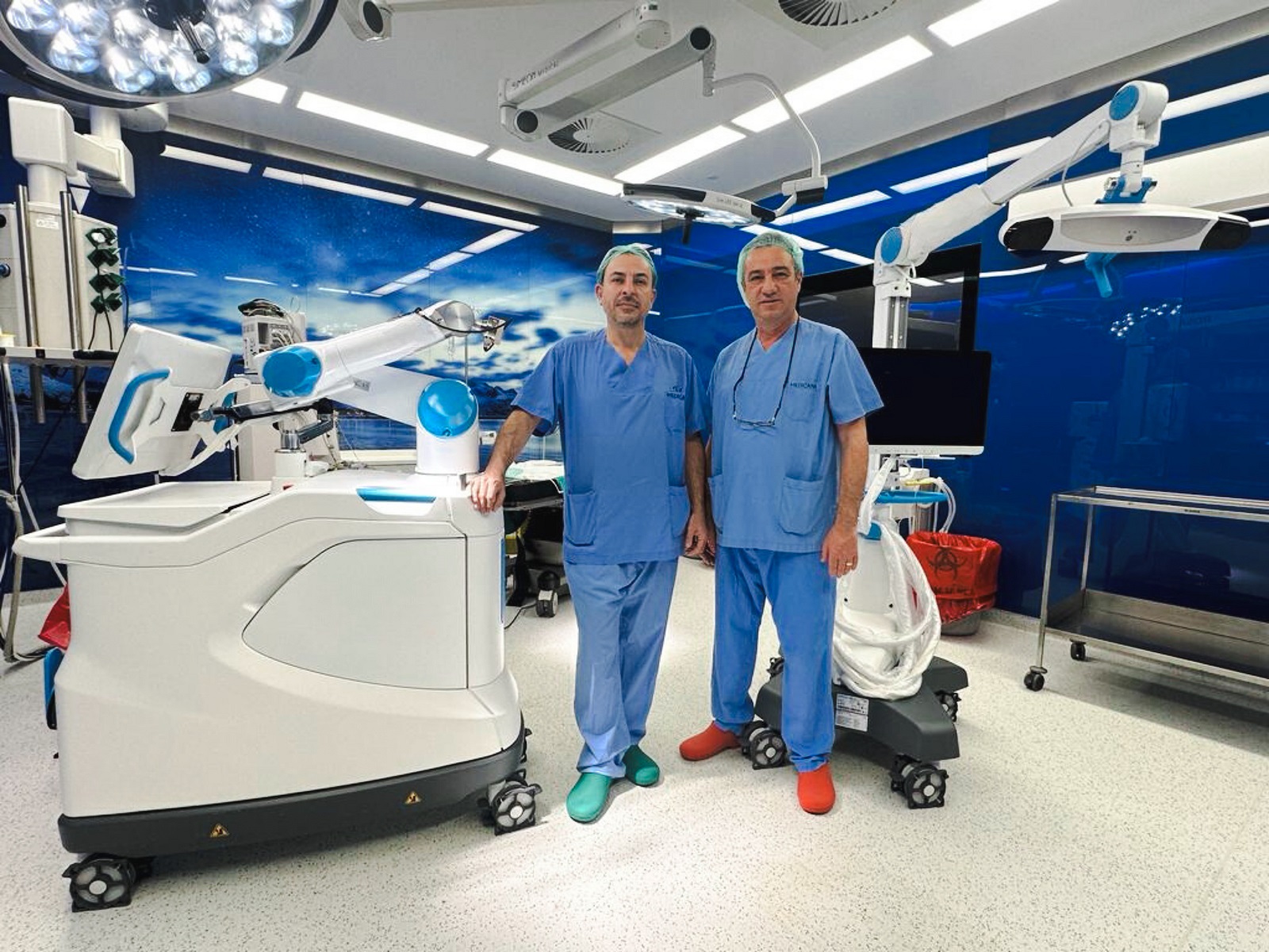 Diz protezine robot dokunuşu