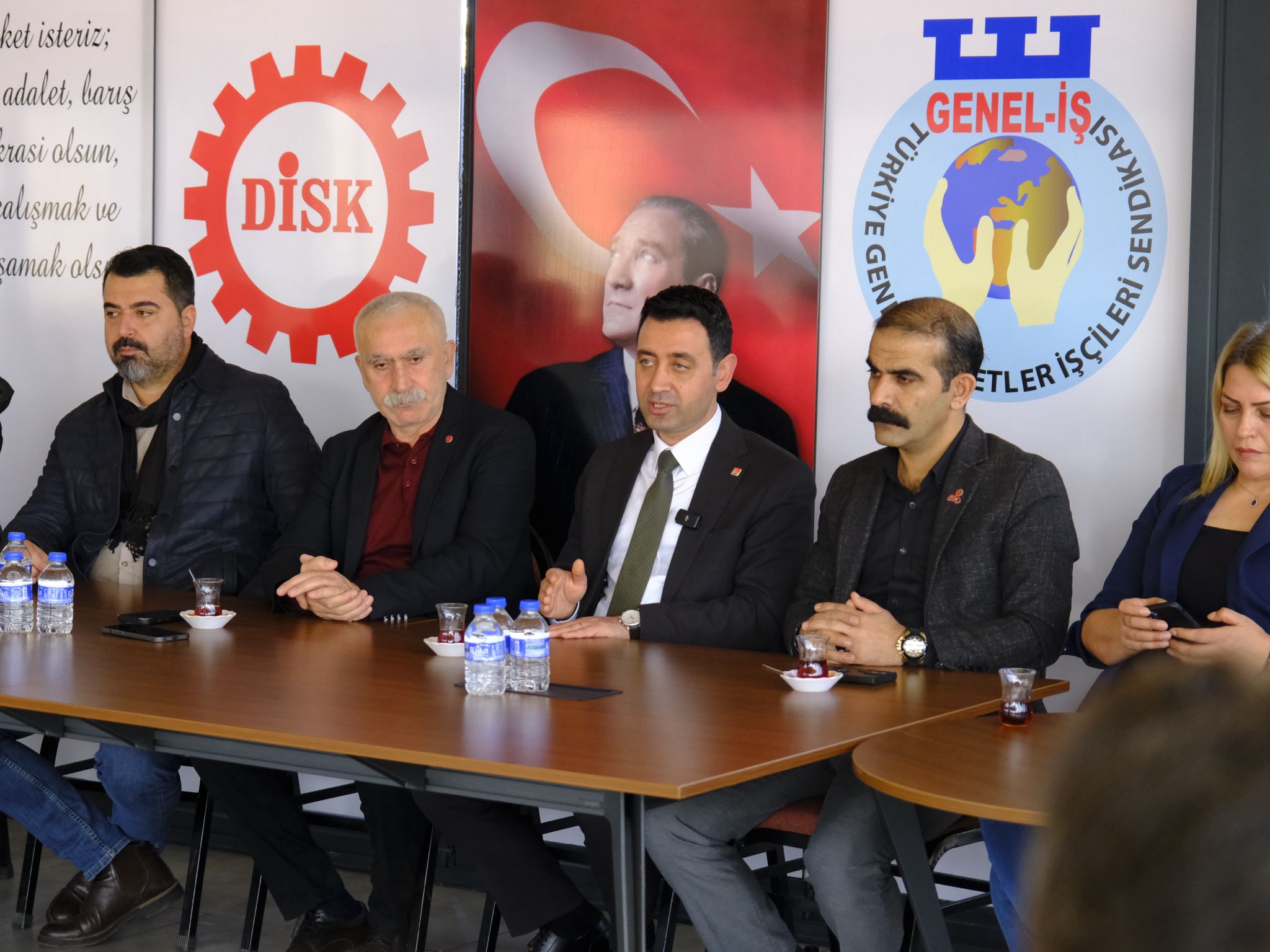 CHP’li İrfan Önal DİSK ile buluştu: Ortak akıl vurgusu