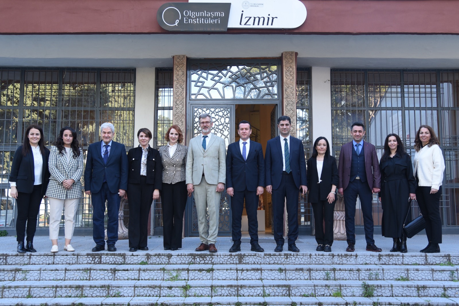 Hayat Boyu Öğrenme Daire Başkanları İzmir’de Bir Dizi Ziyaret Gerçekleştirdi