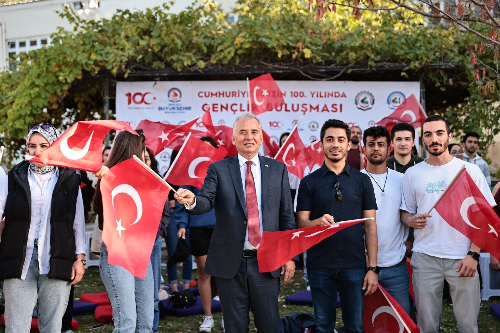 Büyükşehir’den adaylara YKS ücreti desteği