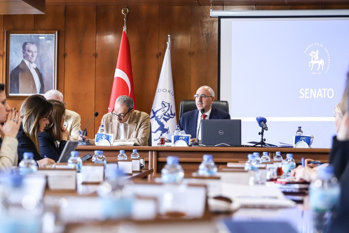 Rektör vekili Prof. Dr. Mahmut Ak: DEÜ için hep birlikte yürüyelim