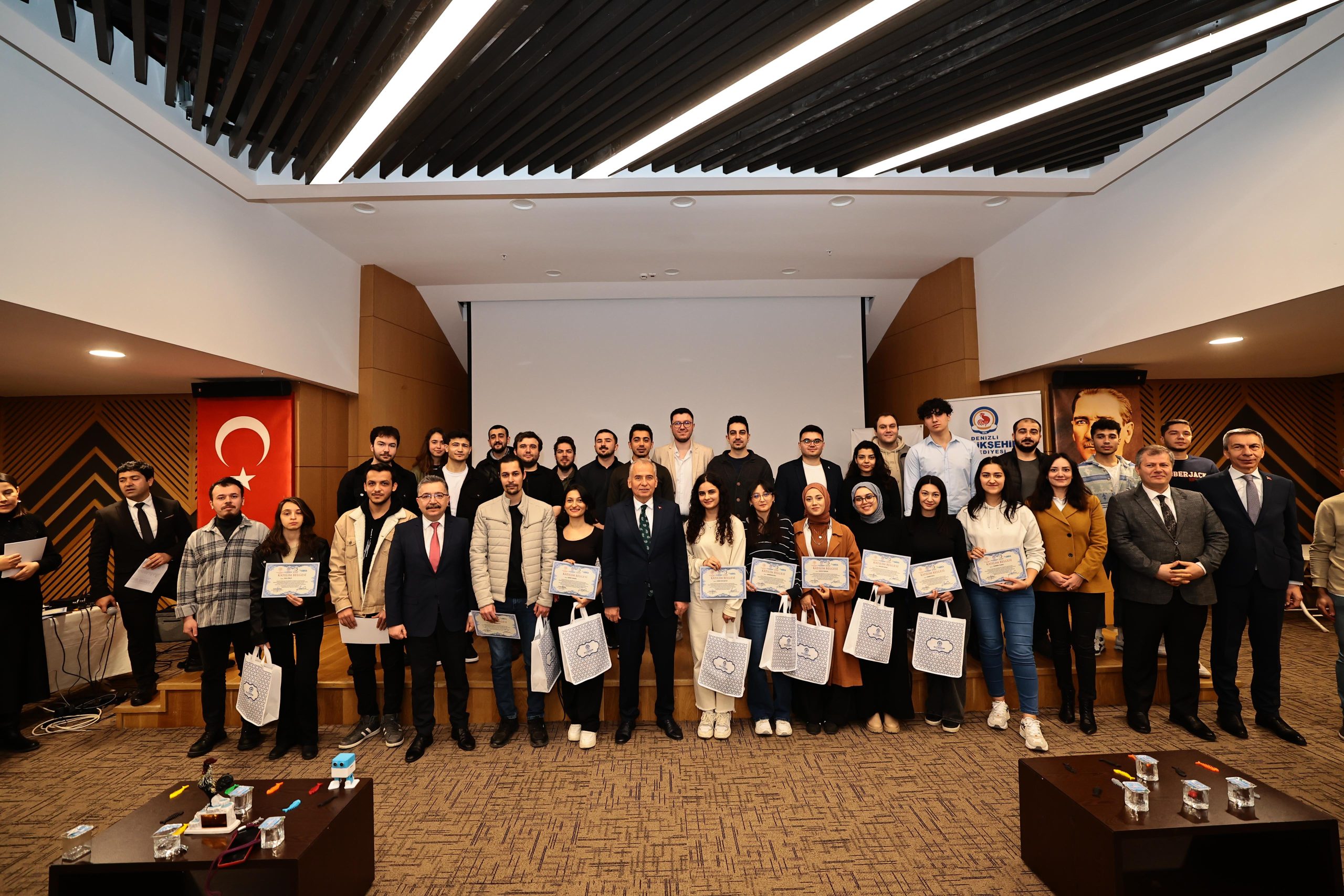 Nitelikli Genç, Güçlü Denizli