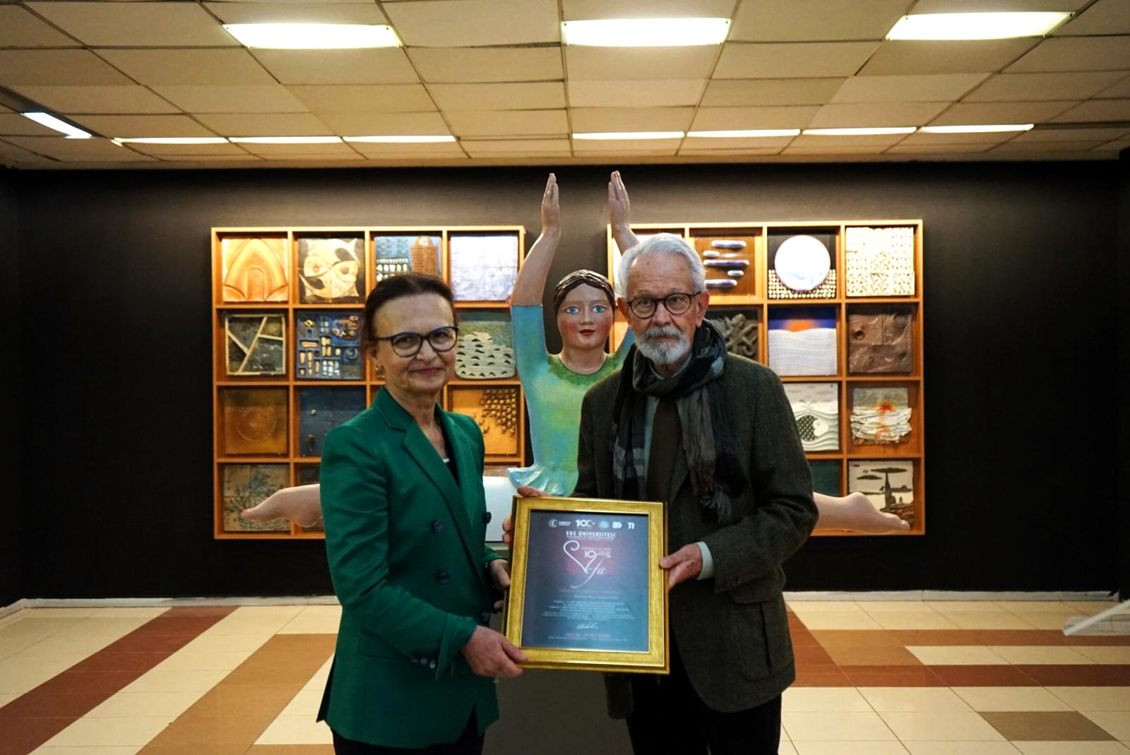 AKM’de “Uluslararası Seramik Sergisi”