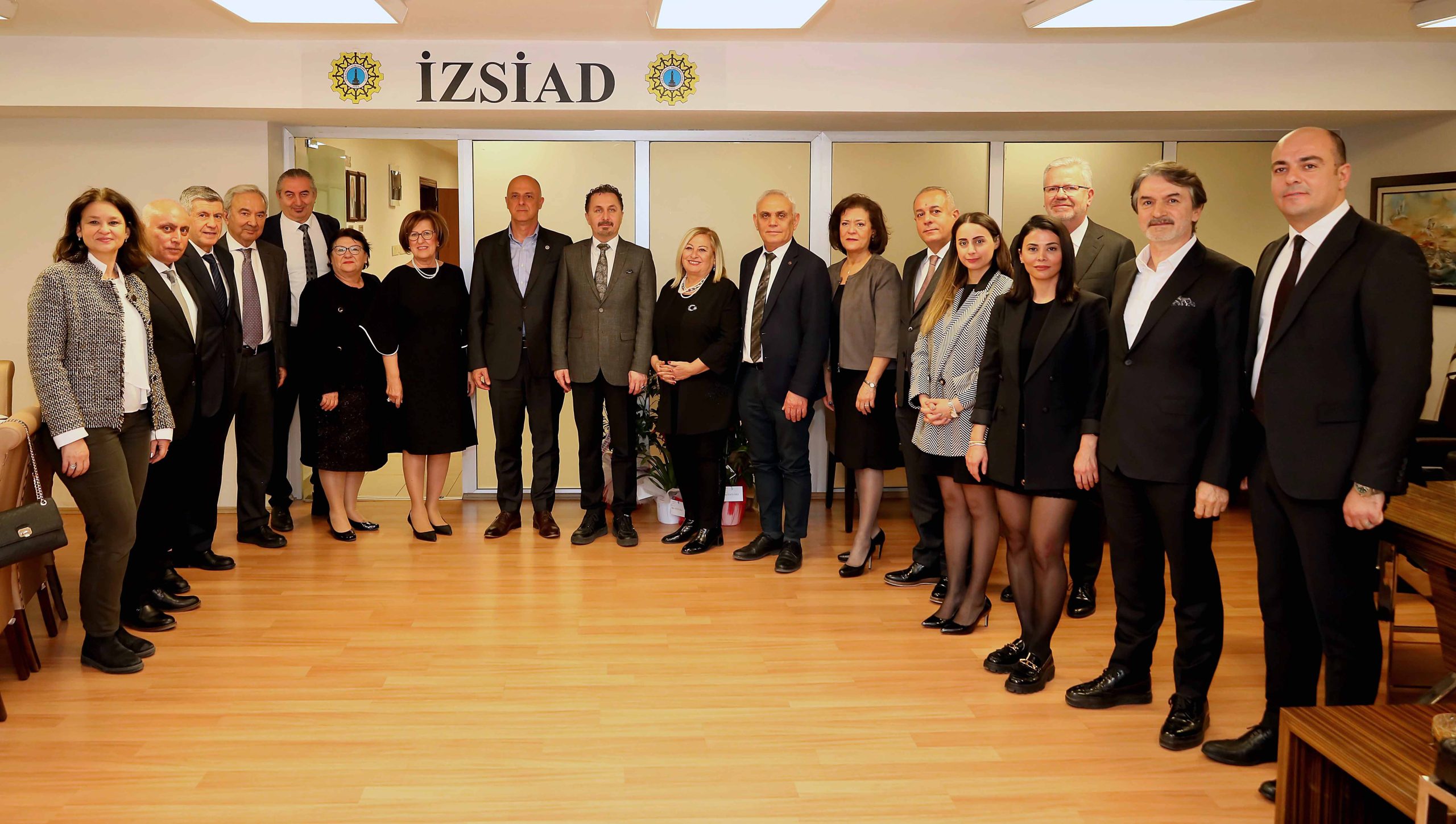 Prof. Dr. Ümit Özlale İzmir İş Dünyası ile buluştu