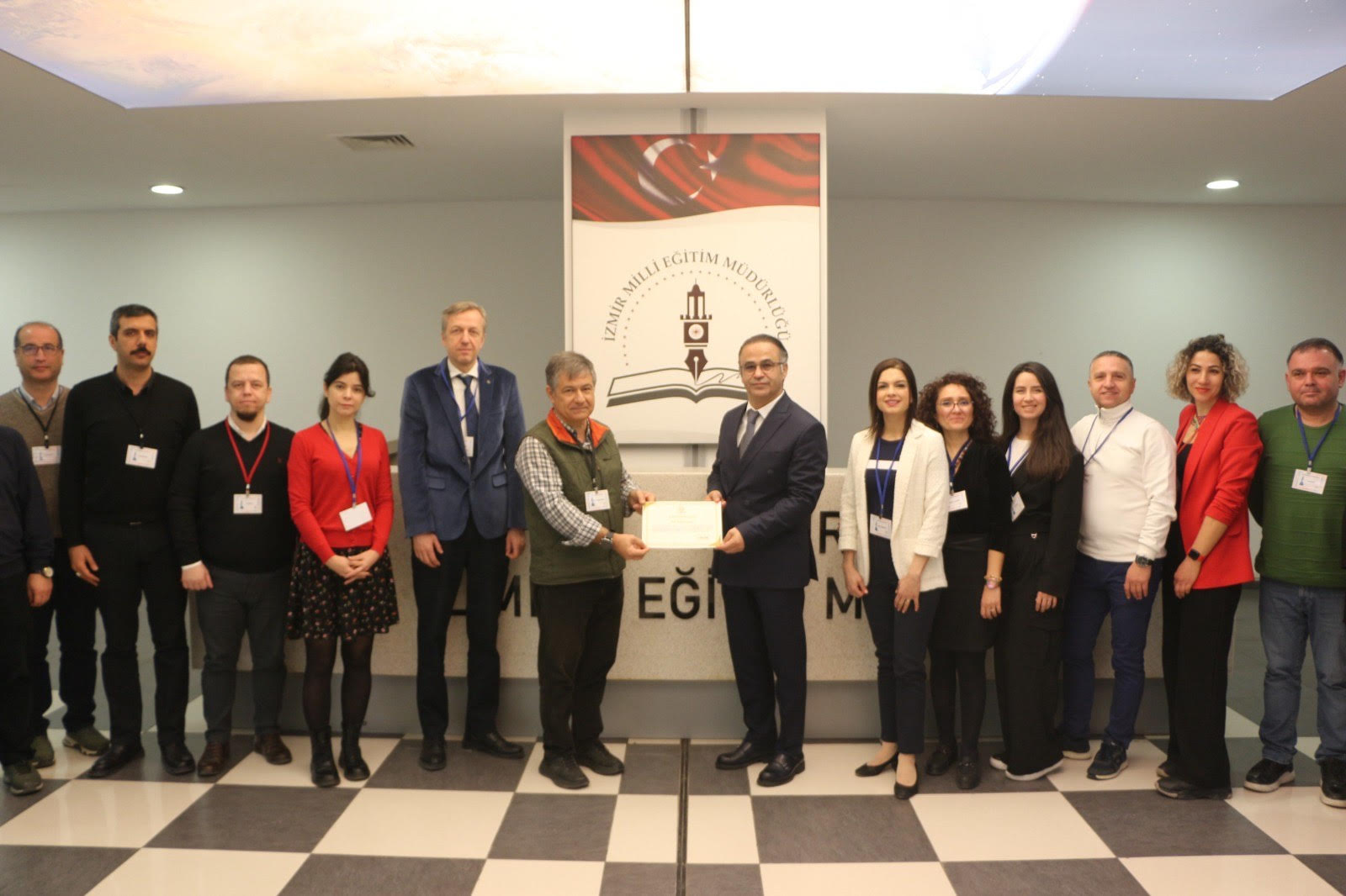 İZMO İzmirli Minikleri Deprem Konusunda Bilgilendirecek