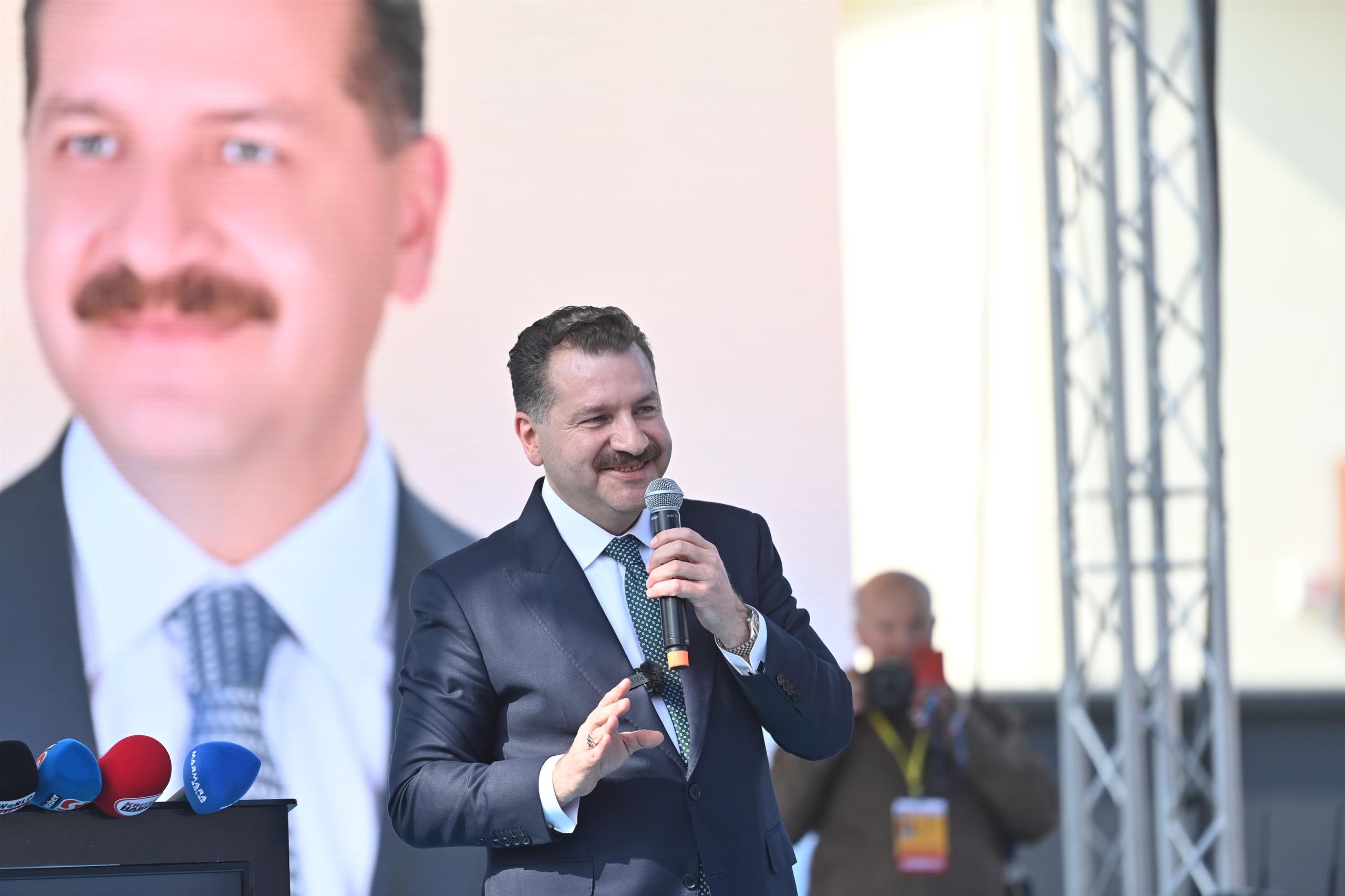 Başkan Yılmaz, kopyacı adaylara siyaset dersi verdi