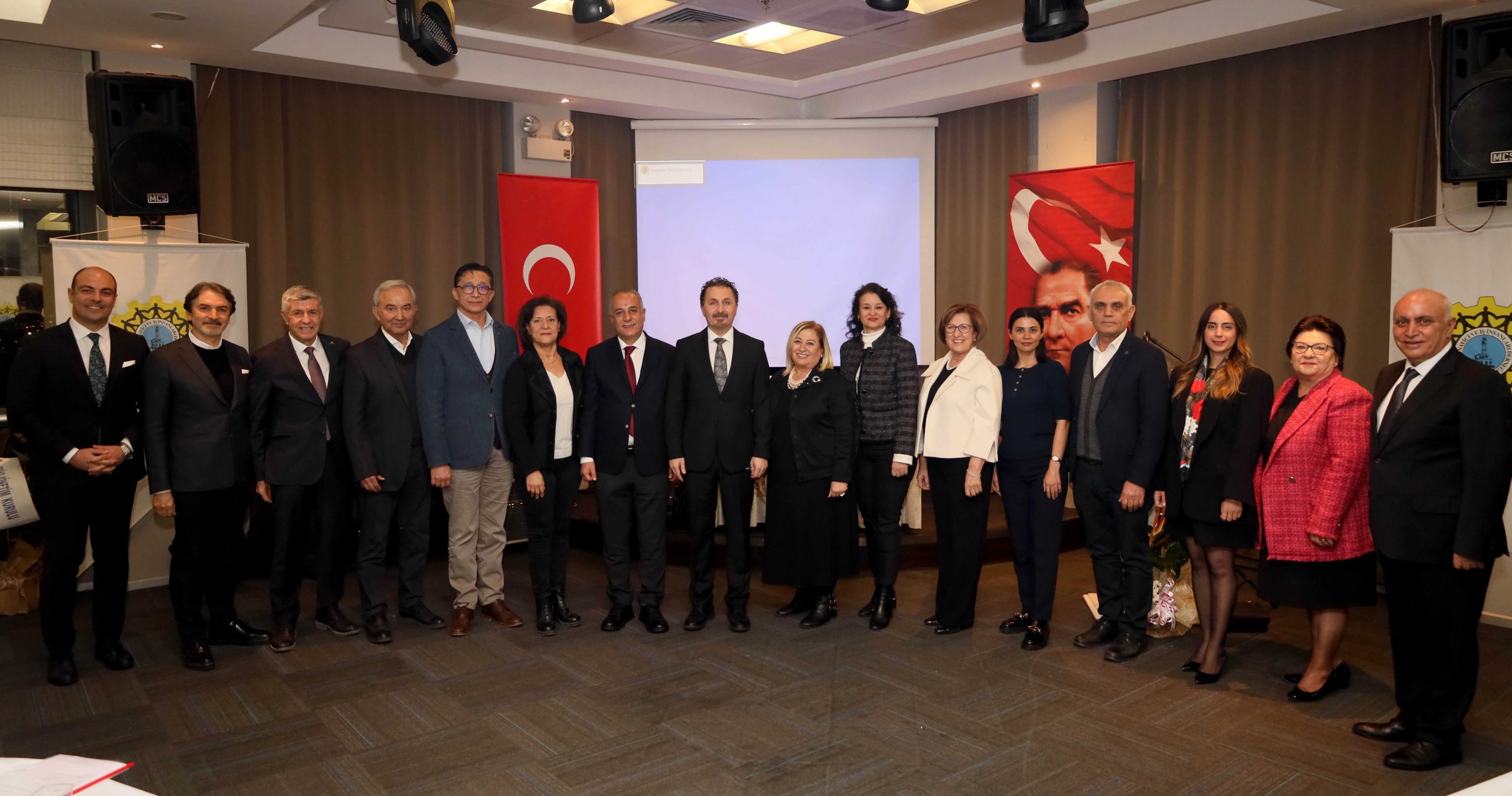 İZSİAD’ın Yeni Başkanı Hüseyin Cengiz