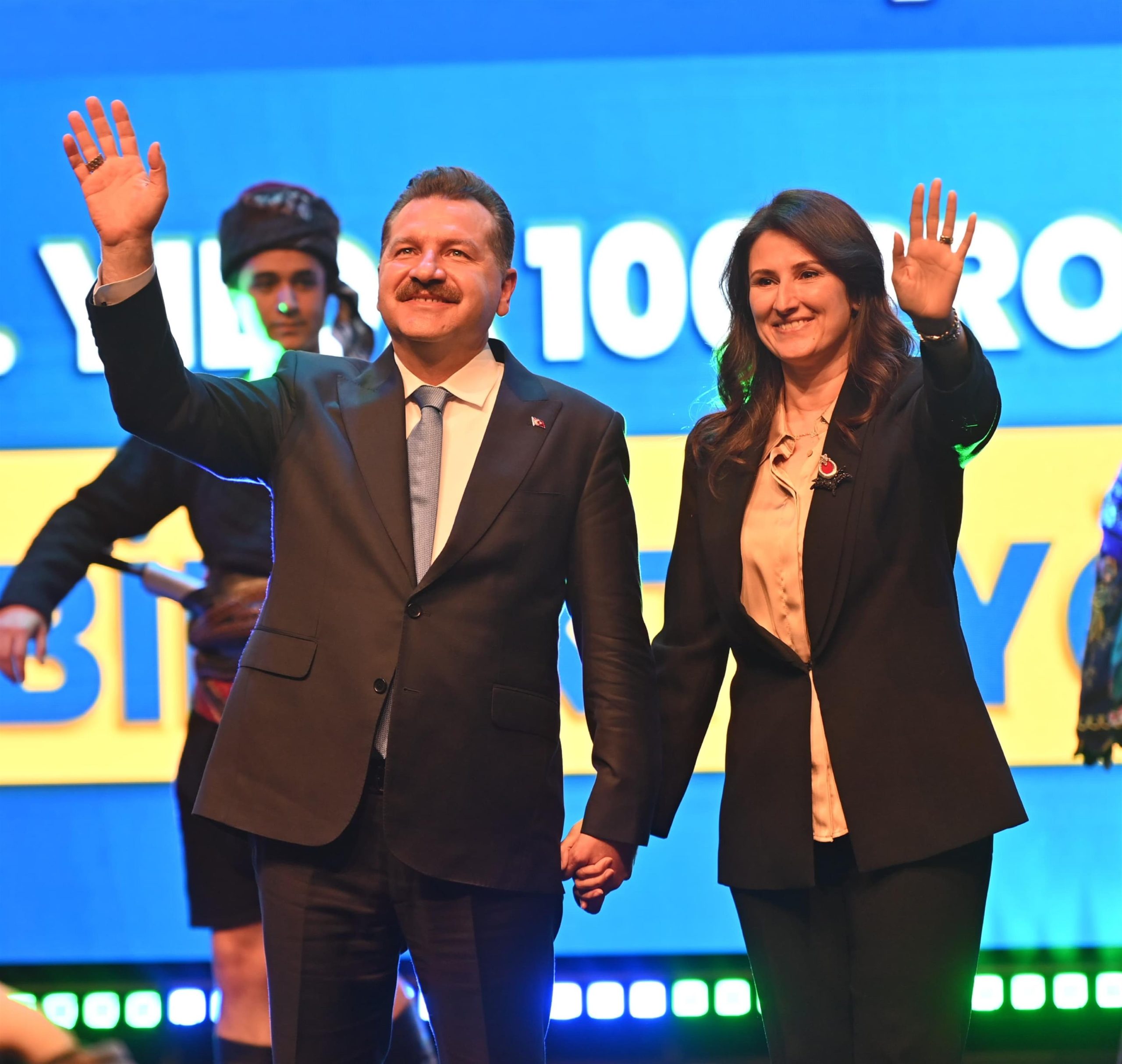 Yücel Yılmaz’dan şehri kucaklayan projeler