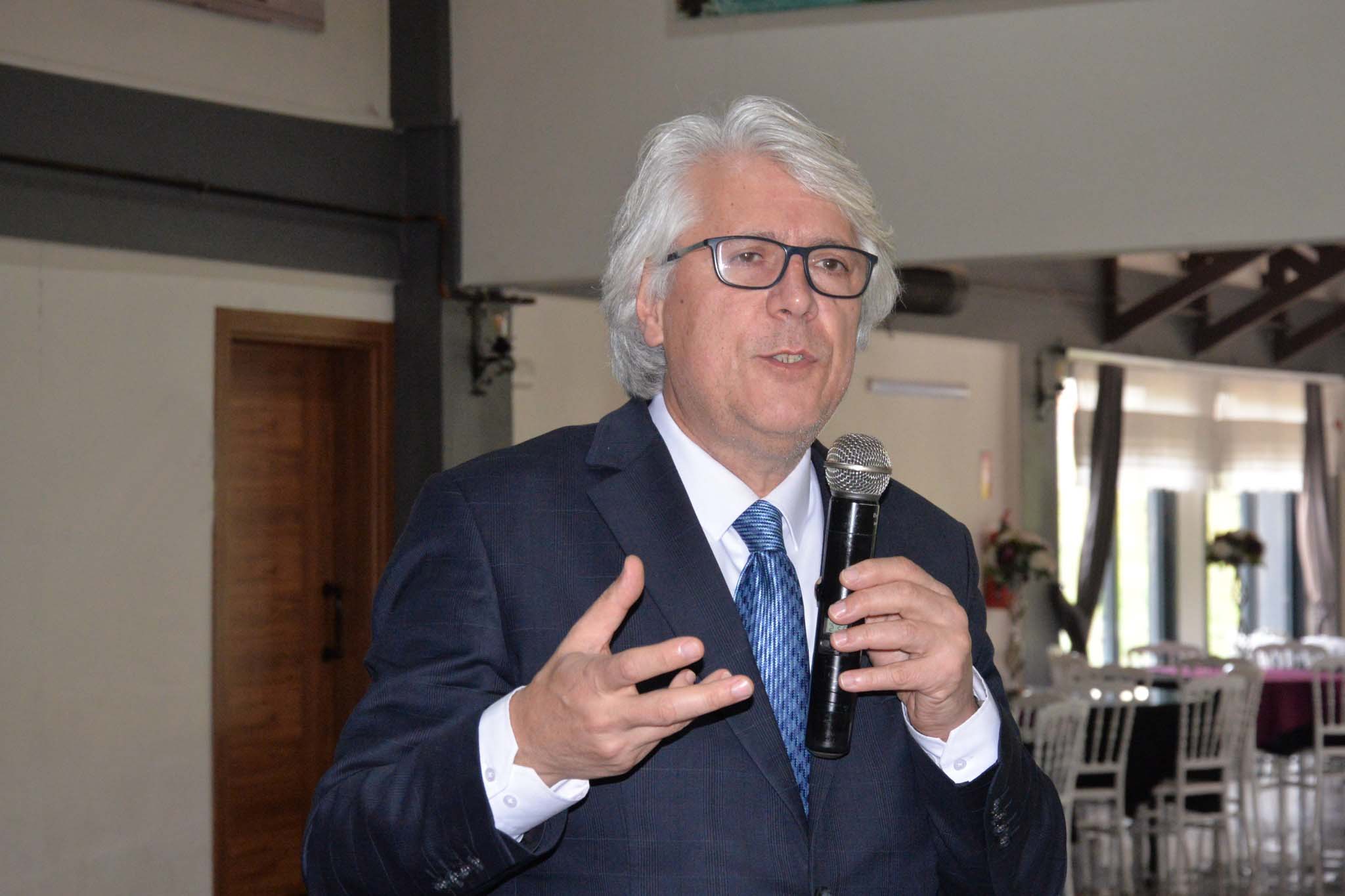 AK Parti Buca adayı Adnan Öztekin: ”CHP’nin vaatlerini ne yapma gücü var ne de niyeti”