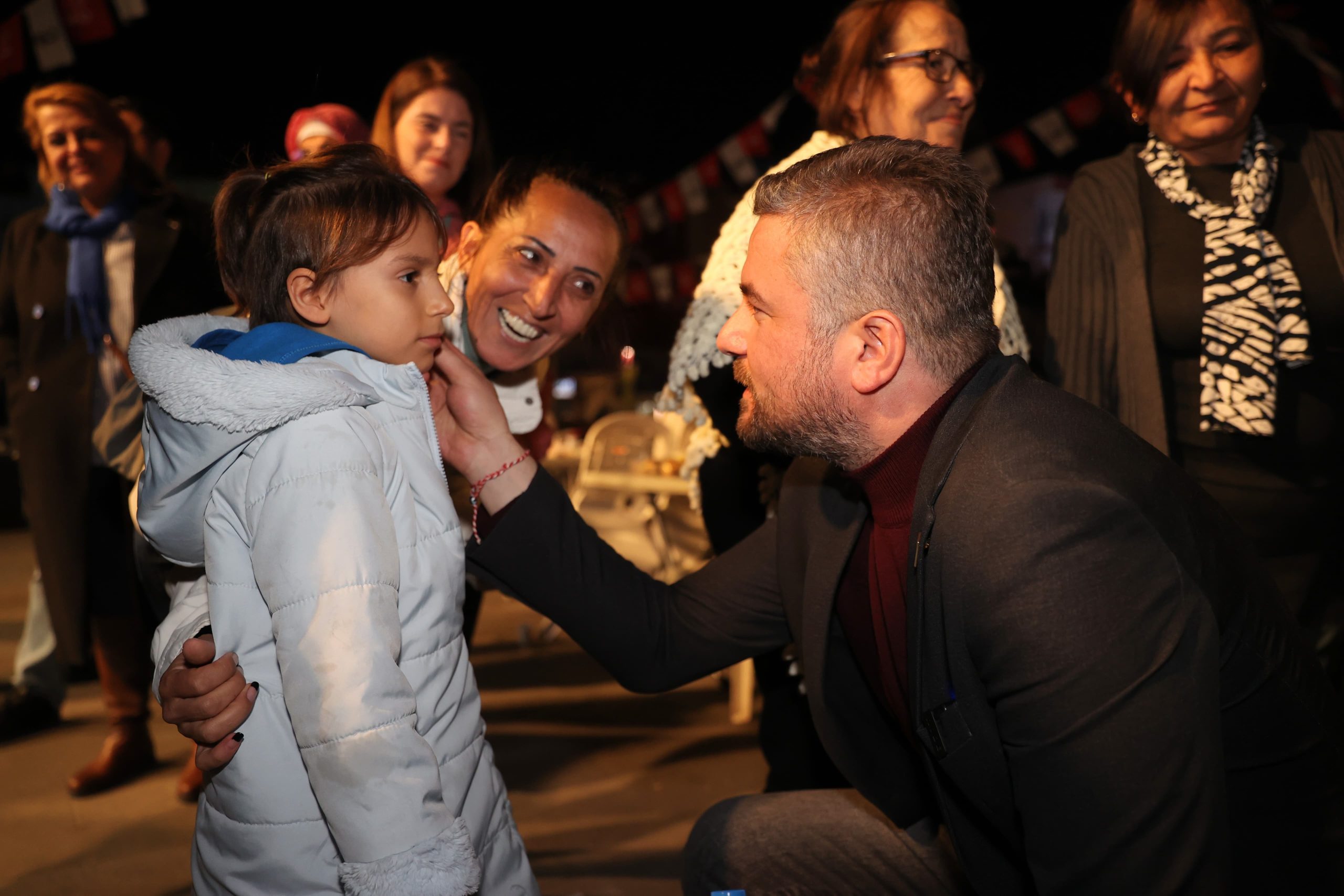 CHP’li Görkem Duman ilk iftar heyecanına eşlik etti