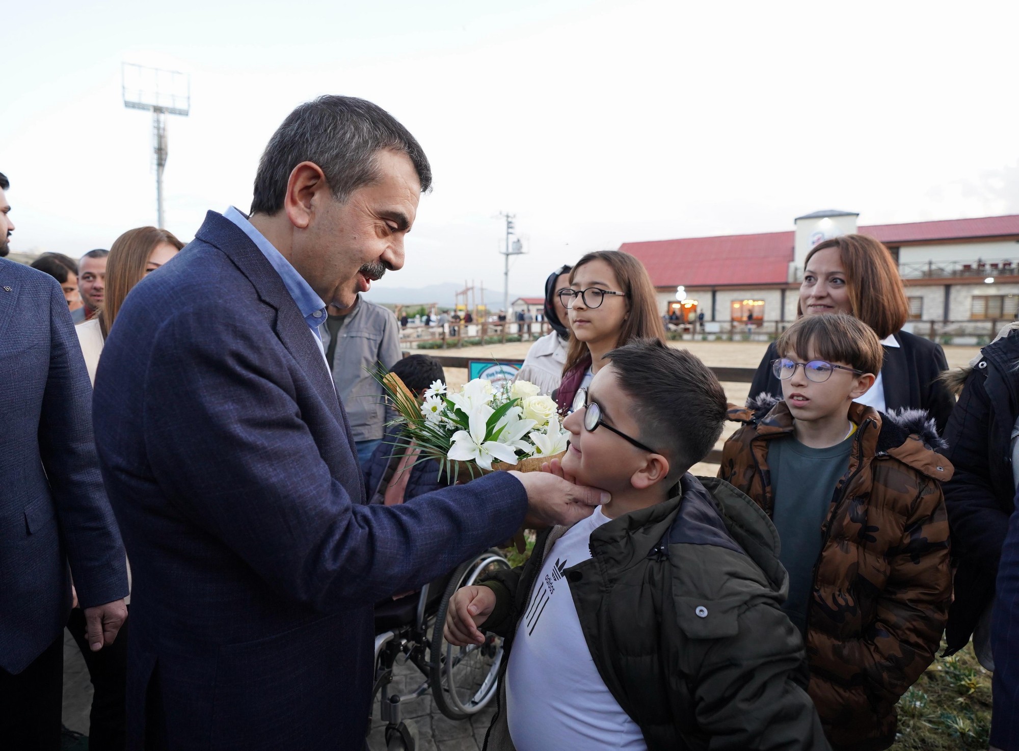 Başkan Serkan Acar, “5 Ayda 134 engelli bireye bin 56 seans terapi hizmeti verildi”