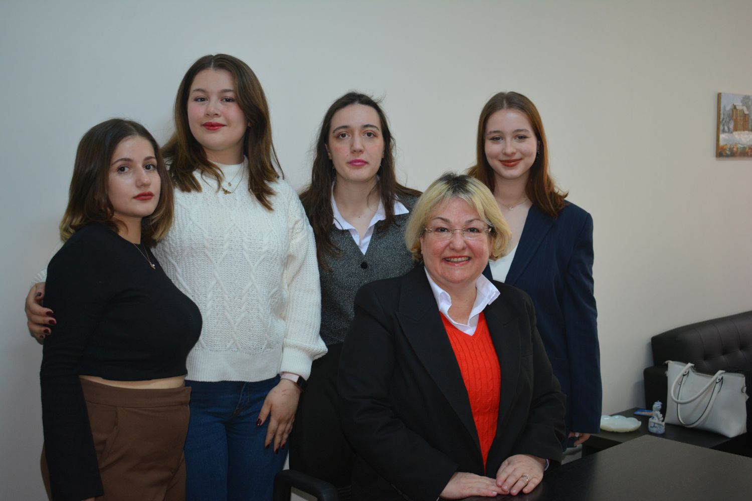 Çocukların yarınları sanatla renklenecek