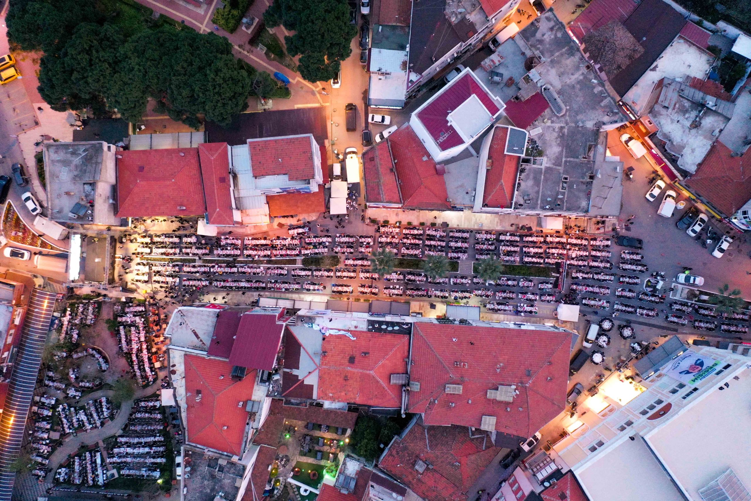 Gönül Sofrası 2024 Seferihisar yerel seçimlerinin en büyük organizasyonu oldu