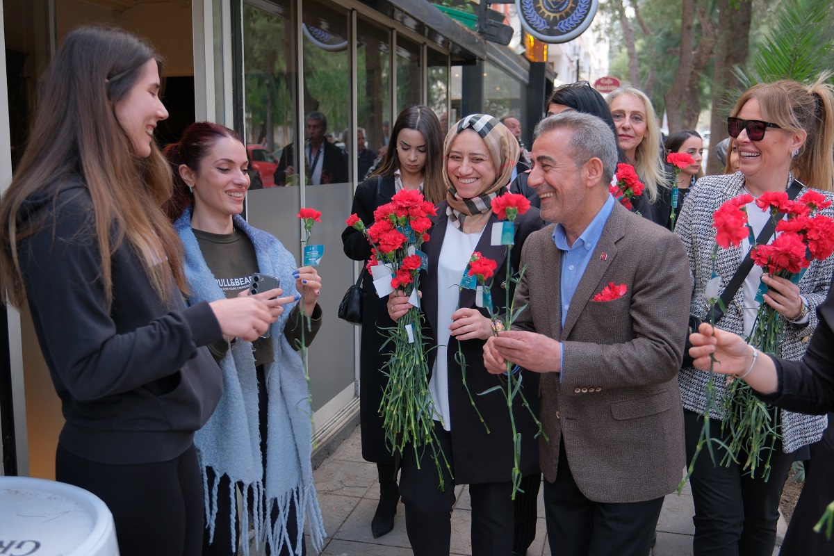 Başkan Adayı Cevdet Çayır,  ‘’Kadınların fikirleri, bakış açıları ve deneyimleri, Bornova’yı yaşanabilir bir kent yapacak’’