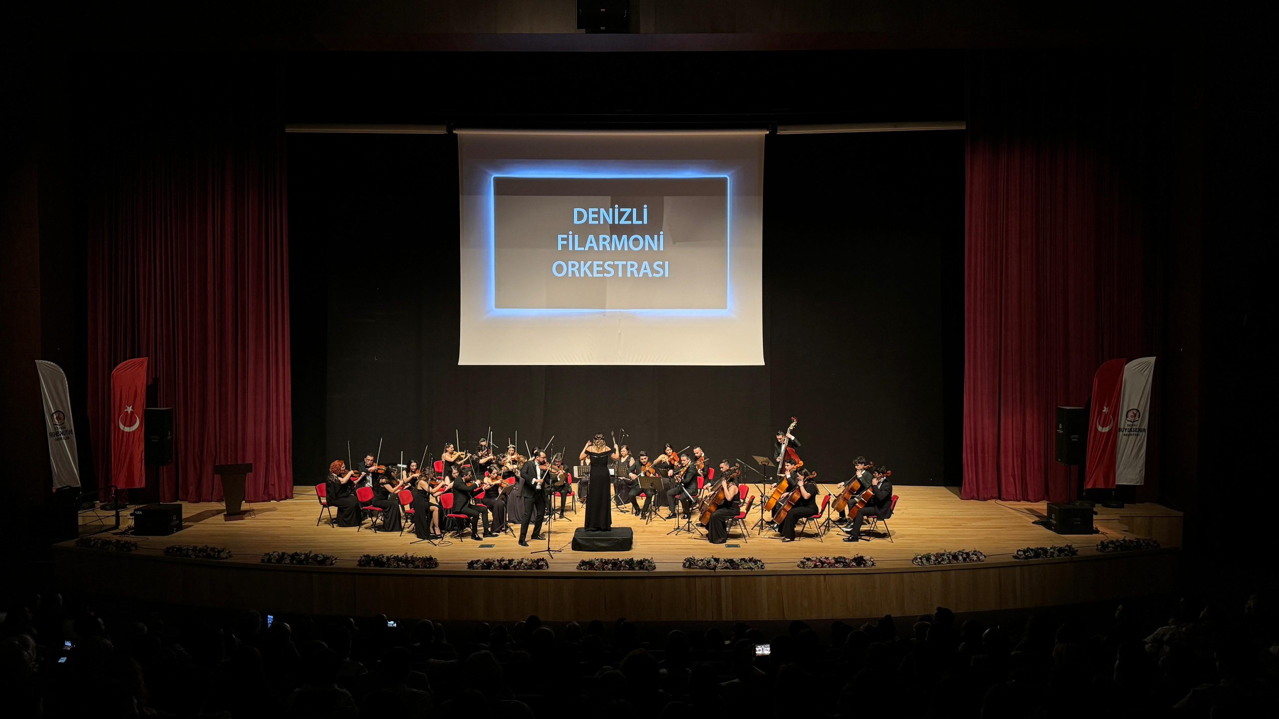 Denizli Filarmoni Orkestrası’ndan büyüleyici konser