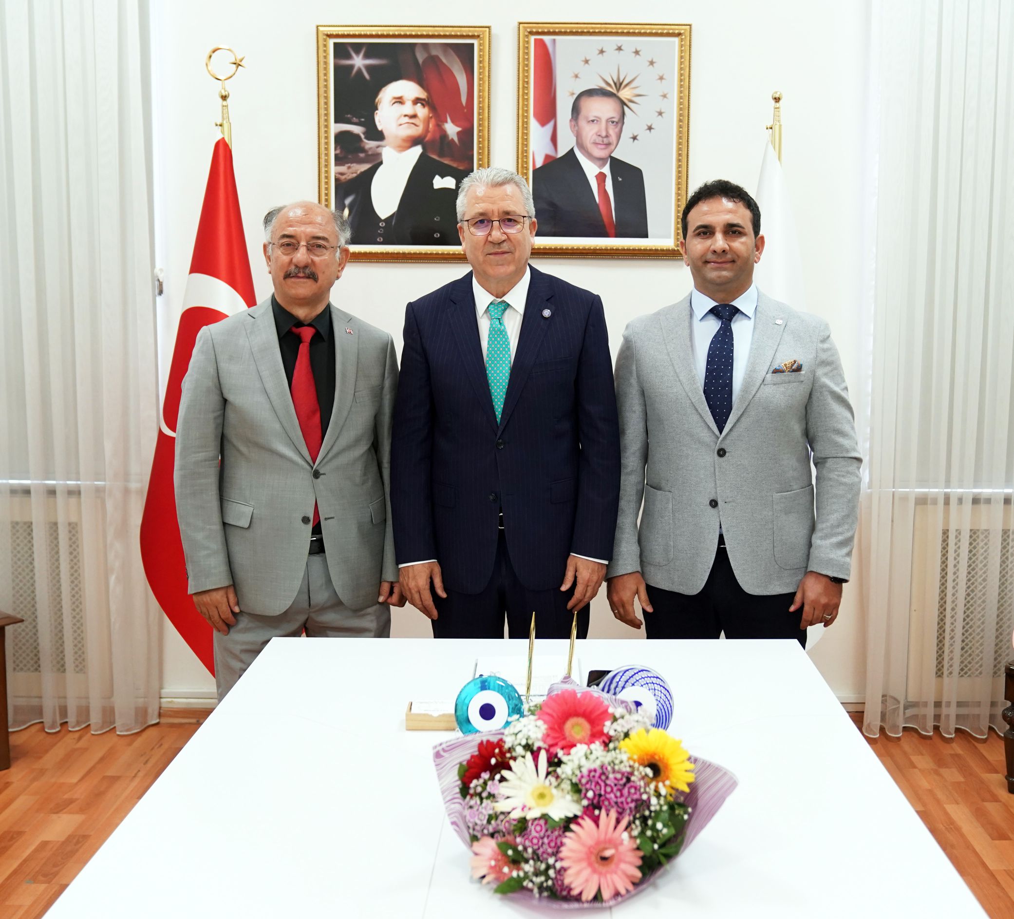 Egeli akademisyen Doç. Dr. Ilgaroğlu, İngiltere’de Farabi felsefesine yönelik araştırmalarda bulunacak