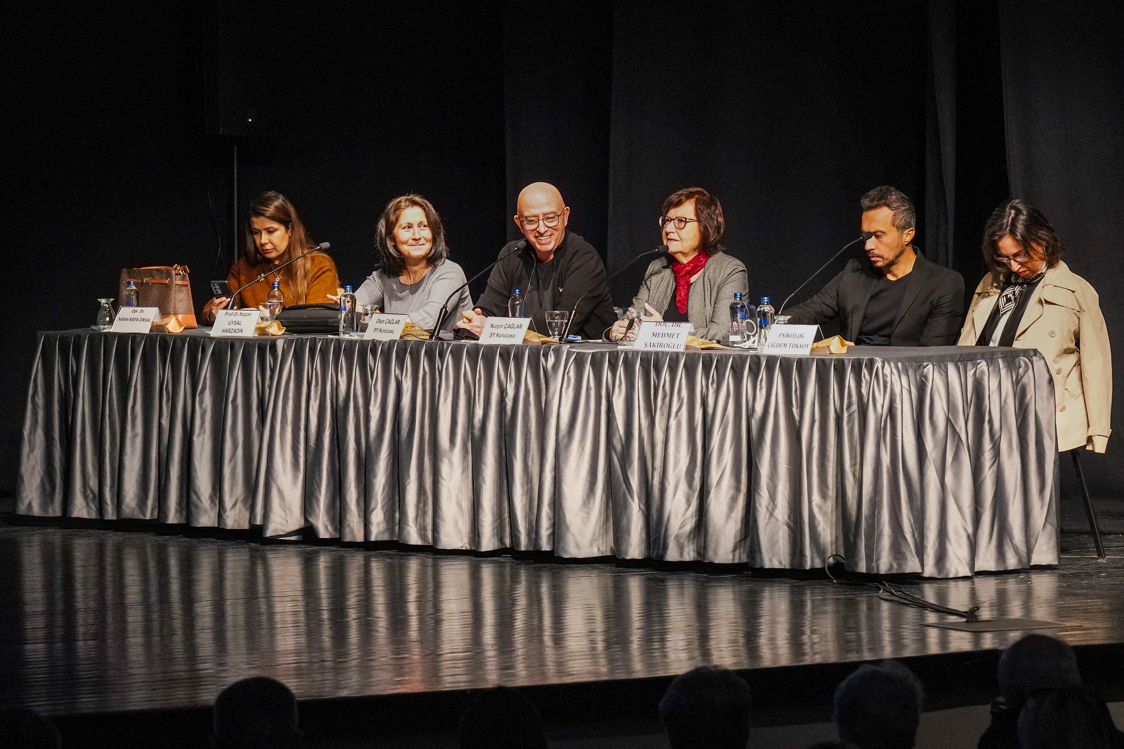 Gaziemir’de tiroid ve depresyon konusu işlendi