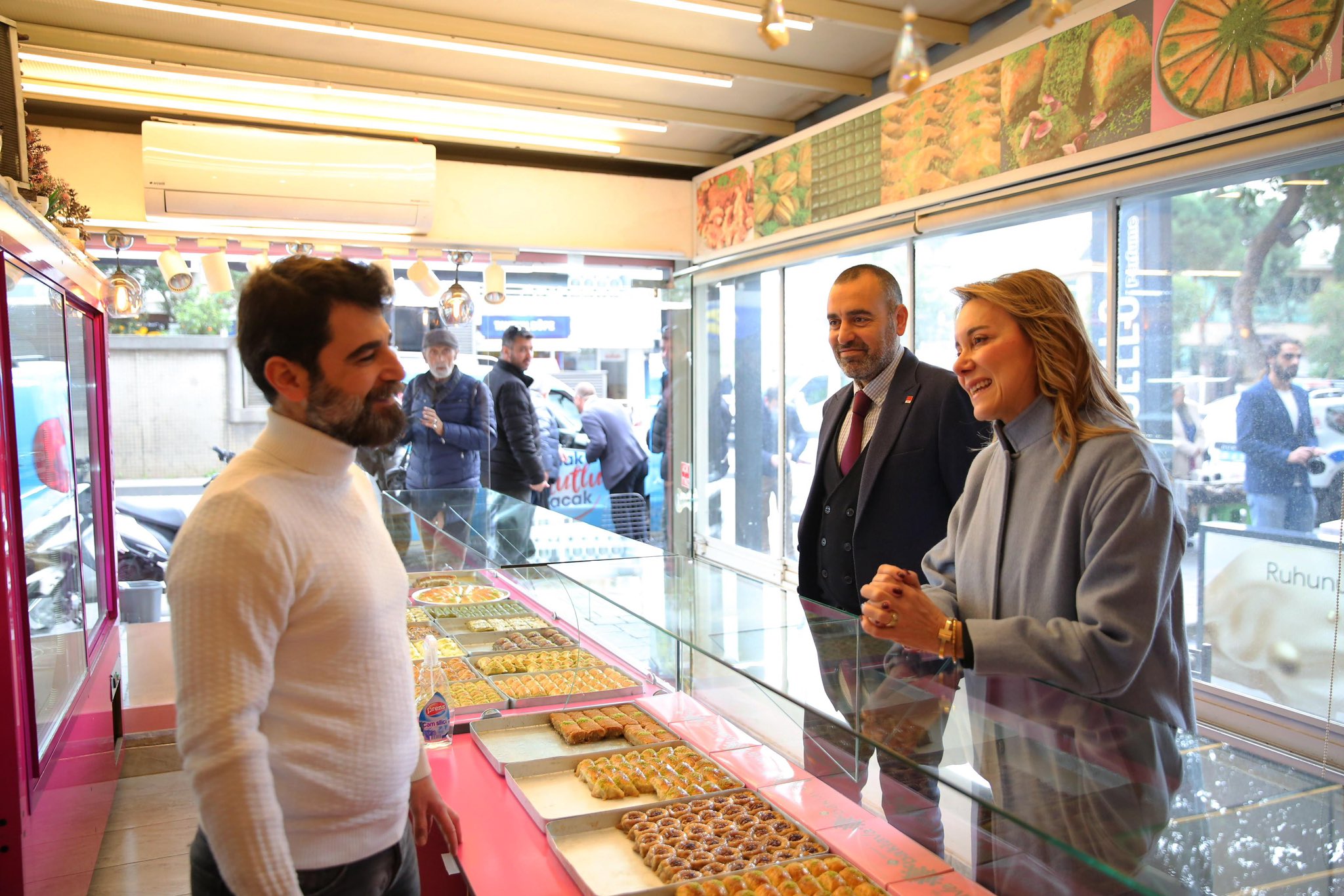 Gençler sordu, Mutlu yanıtladı