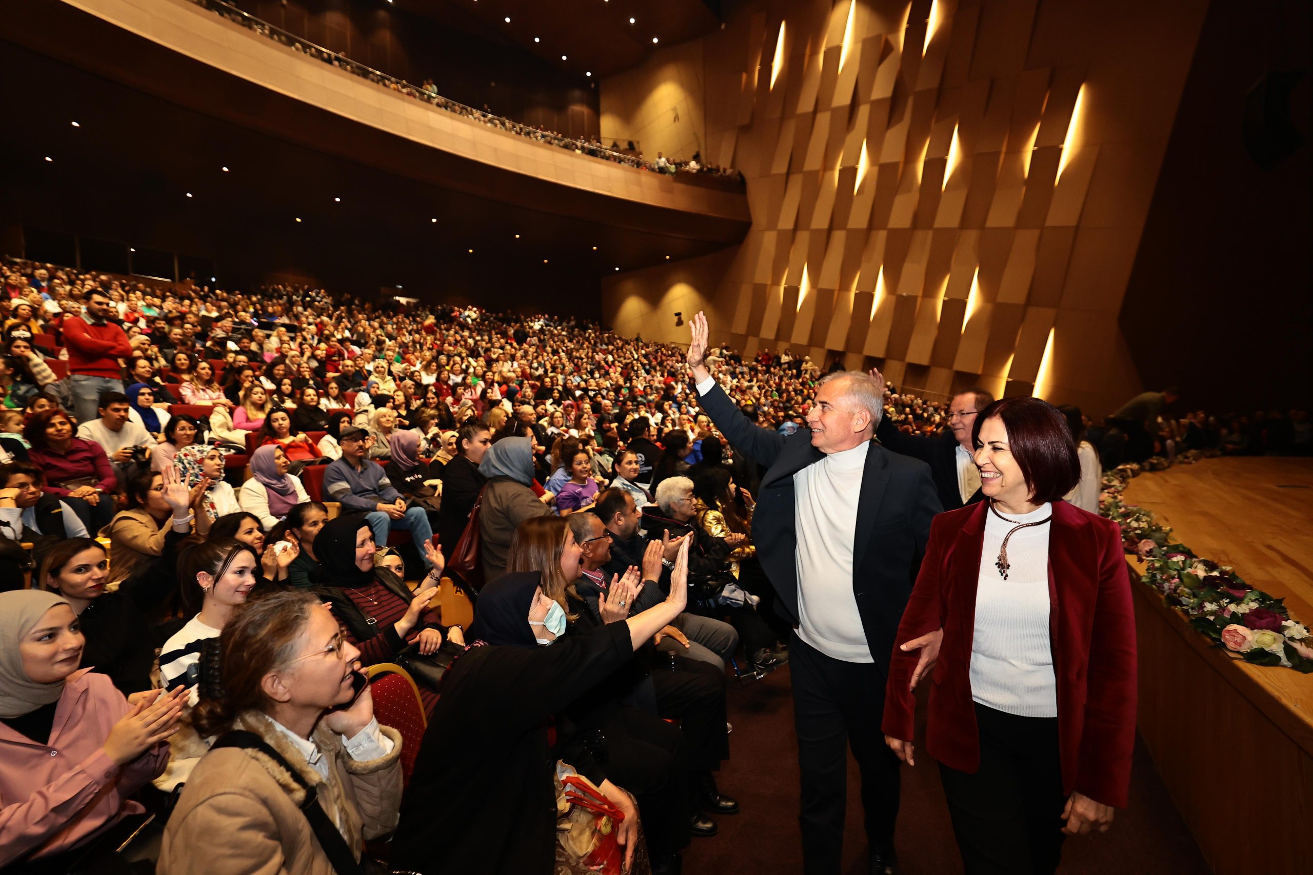 Onbinler, Büyükşehirle Üreten Kadınlar Festivali’ne akın etti