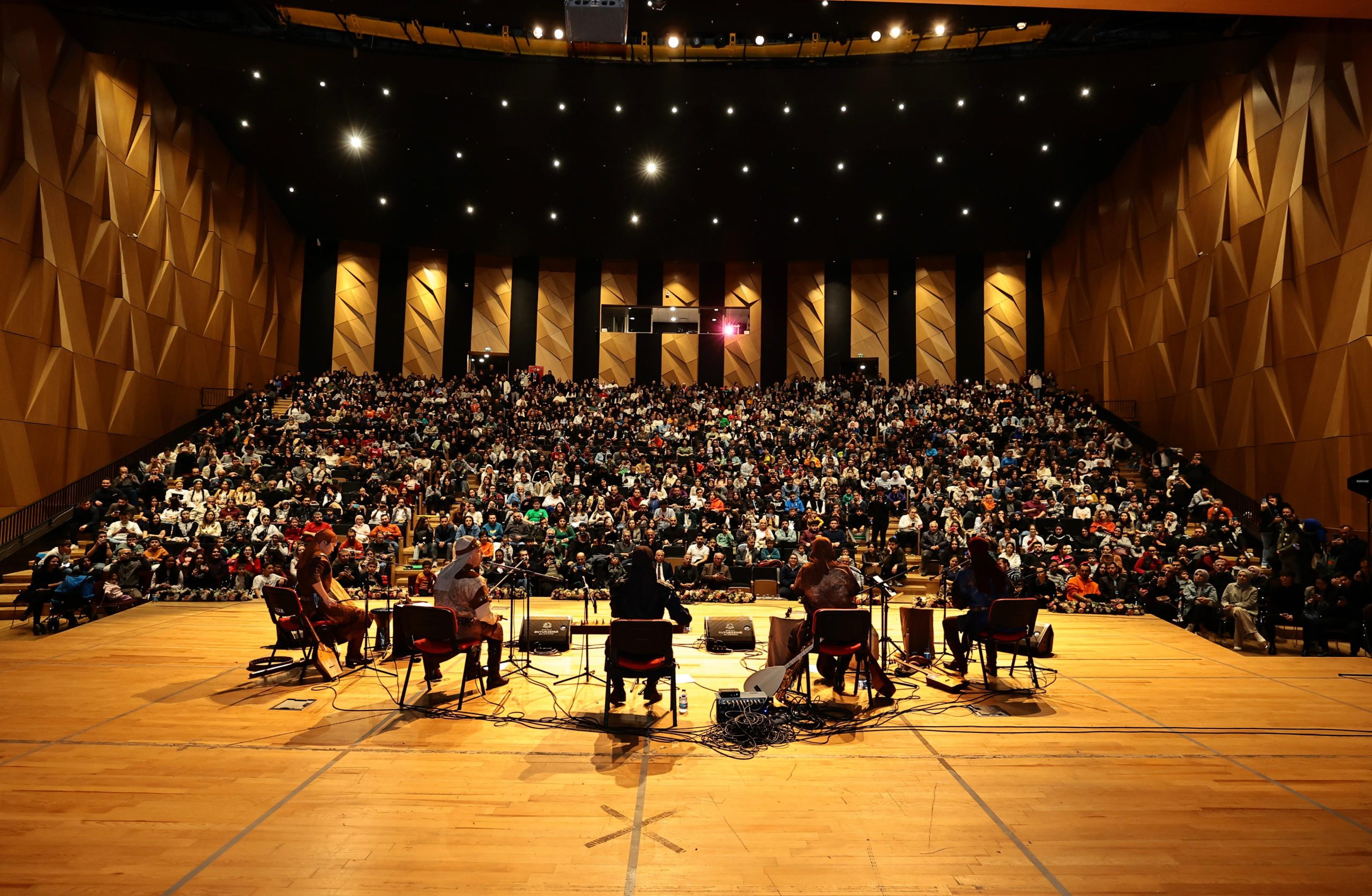 Ramazan geceleri Büyükşehir ile dolu dolu geçiyor