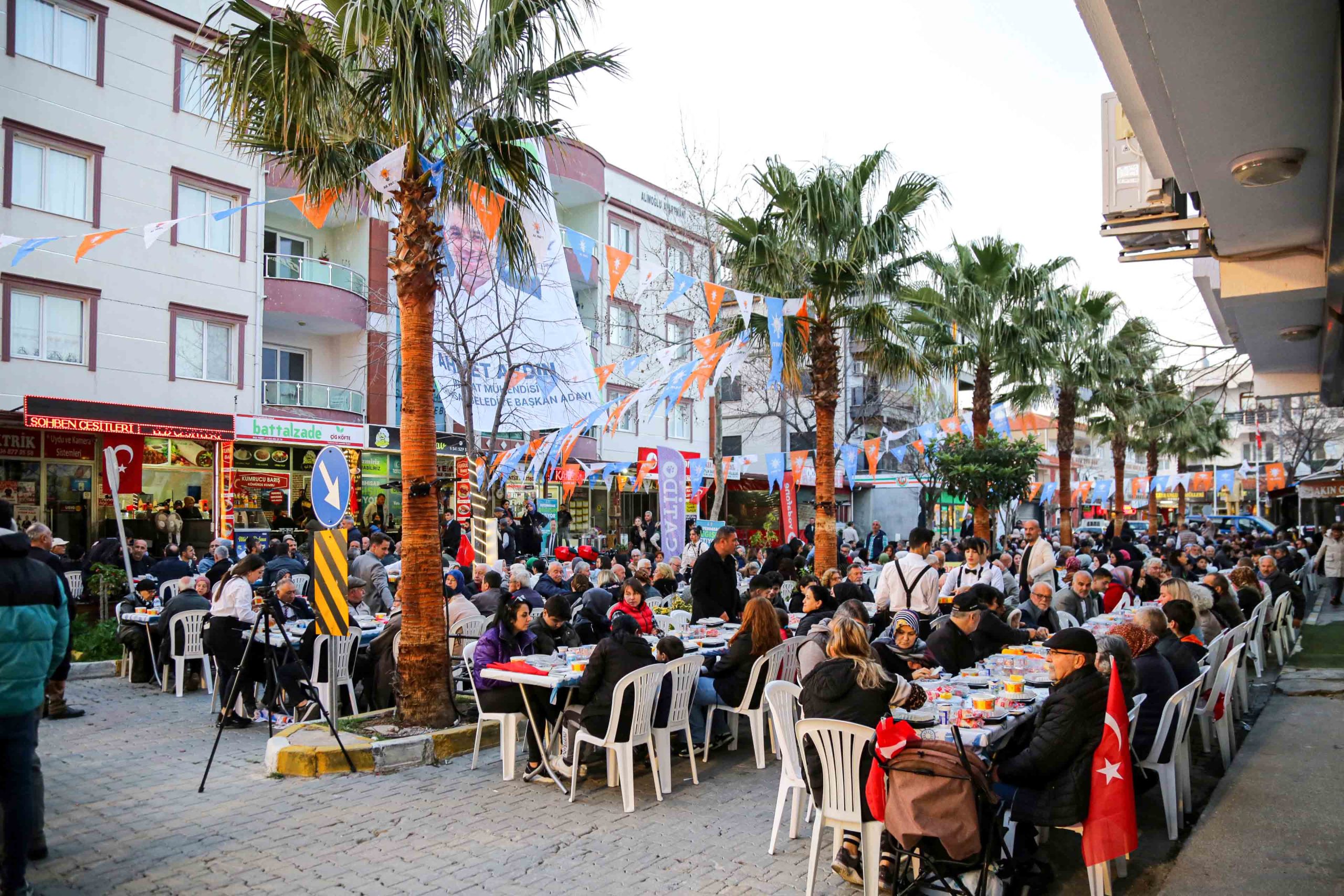 Ahmet Aydın’a Ürkmezlilerden yoğun ilgi