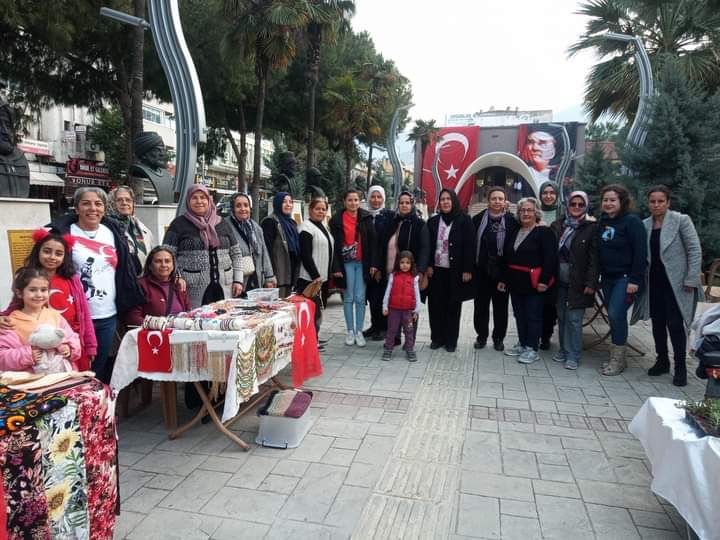 Tireli üretici kadınlar dijital pazarda ‘Ben de Varım!’ diyor