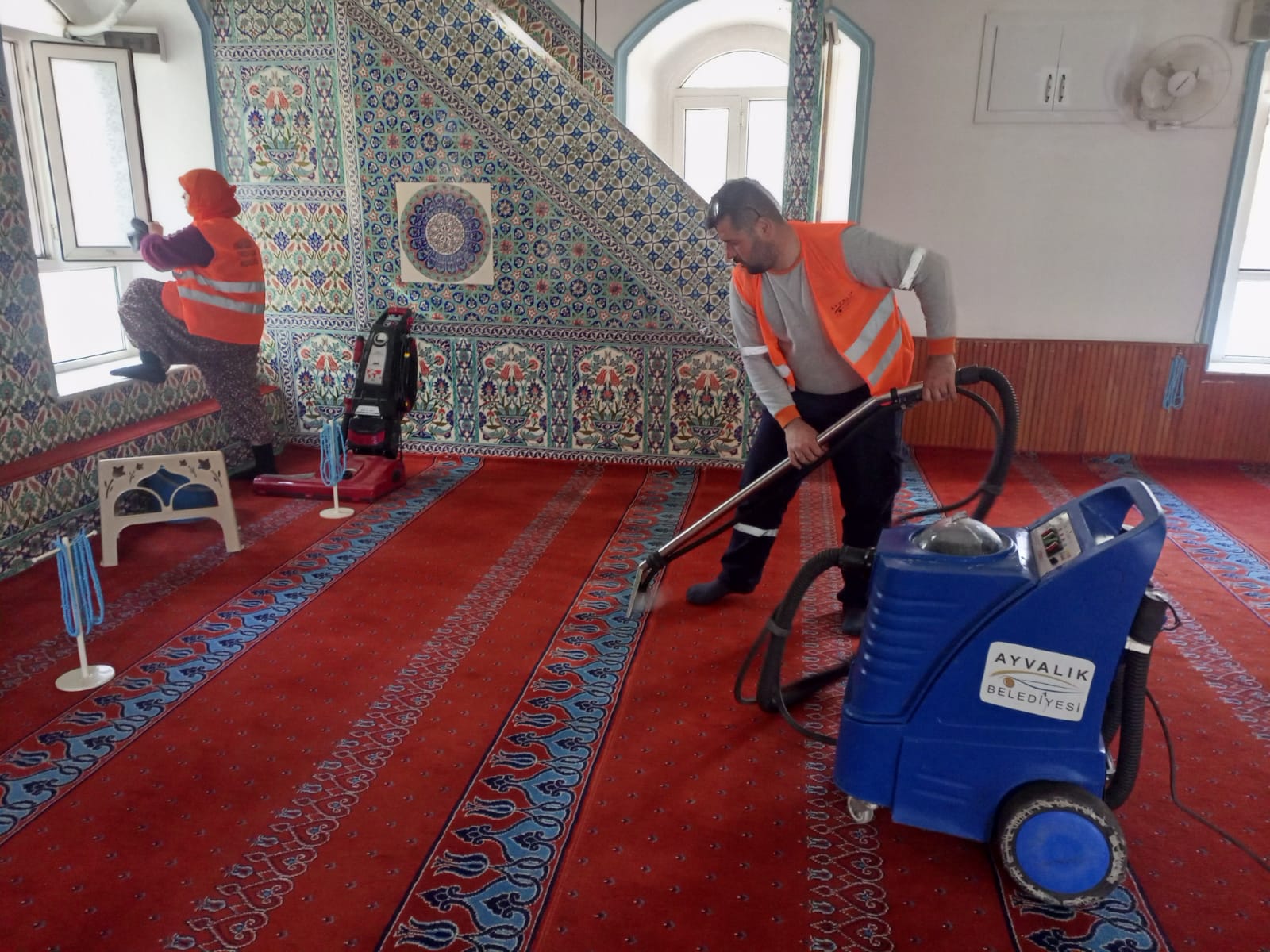 Ayvalık’ta Camiler Ramazan Ayı’na hazır