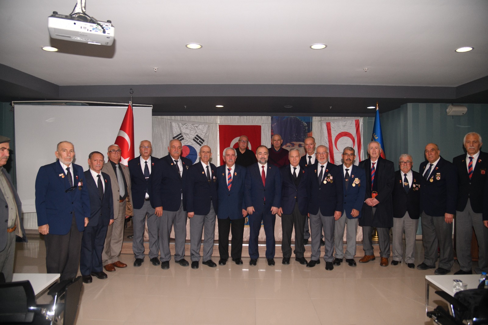 Başkan Yılmaz’dan gazilere jest