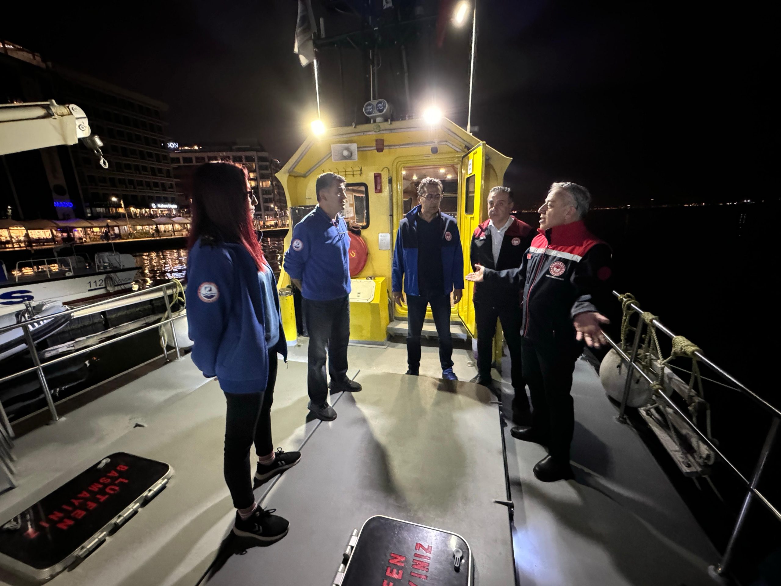 İzmir Körfezi’nde su ürünlerinin korunması için denetim çalışmaları hız kesmeden devam ediyor