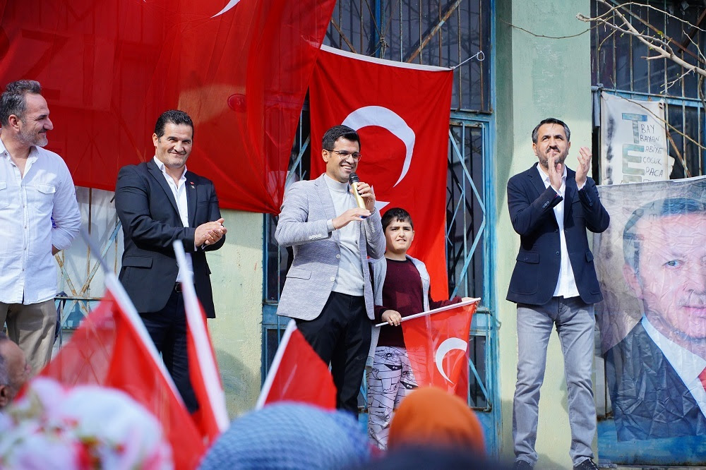 Bayraklı, Başkan Adayı Kırkpınar’ı bağrına bastı