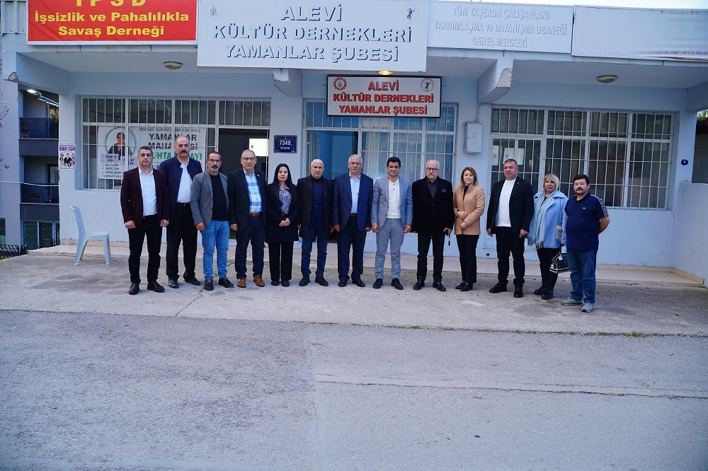Cumhur İttifakı Adayı Kırkpınar Cemevini ziyaret etti