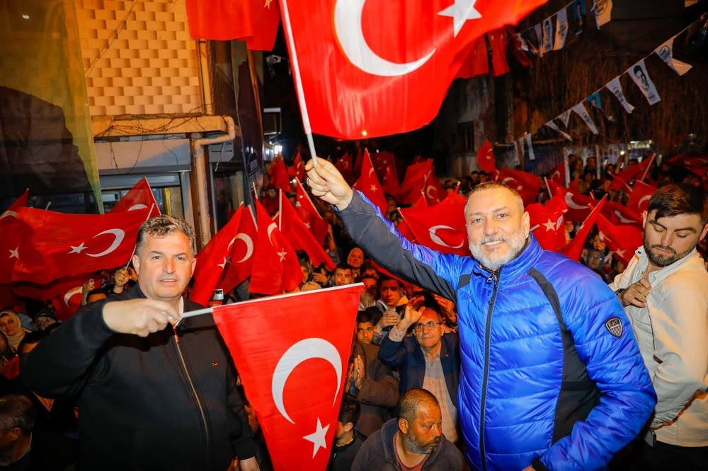 Hüsnü Şenlendirici: Siyaset yapmaya değil, Sadık Başkan ile Bergama’ya hizmet etmeye varım
