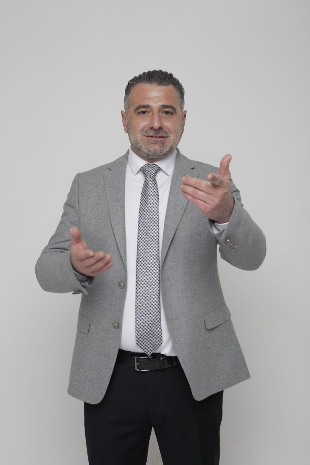 Akdeniz’den sandık mesajları: Sandıkta birleşelim, birlikte yönetelim